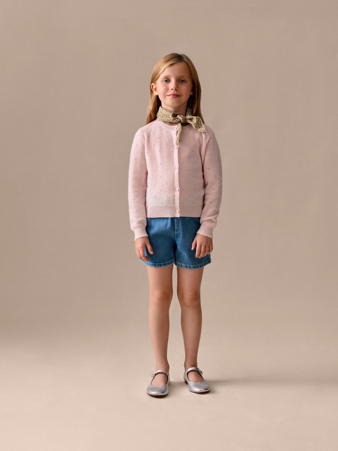 Look Fille Eté 2026 - Cardigan en cachemire