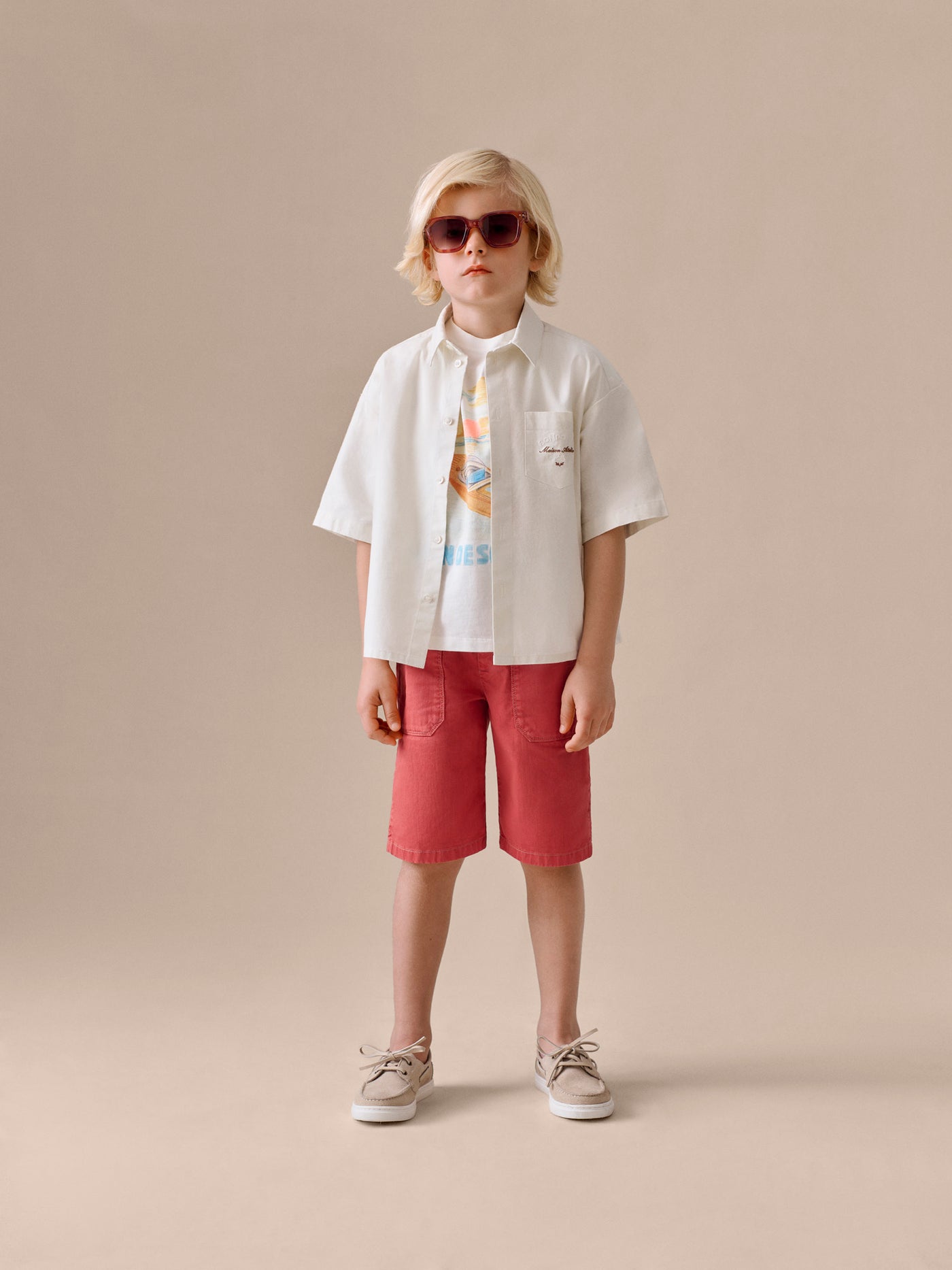 Look Garçon Eté 2026 - Chemise large blanche