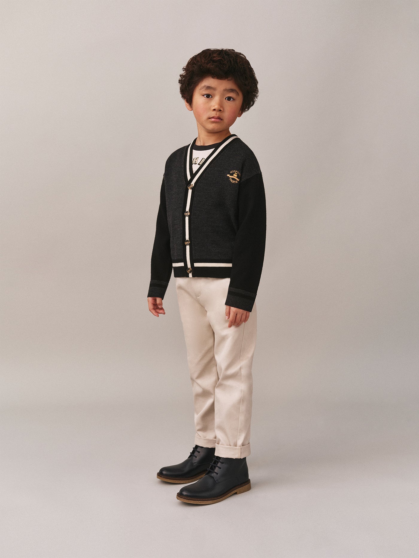 Prefall-Look für Jungen 2025 – Paris Cardigan