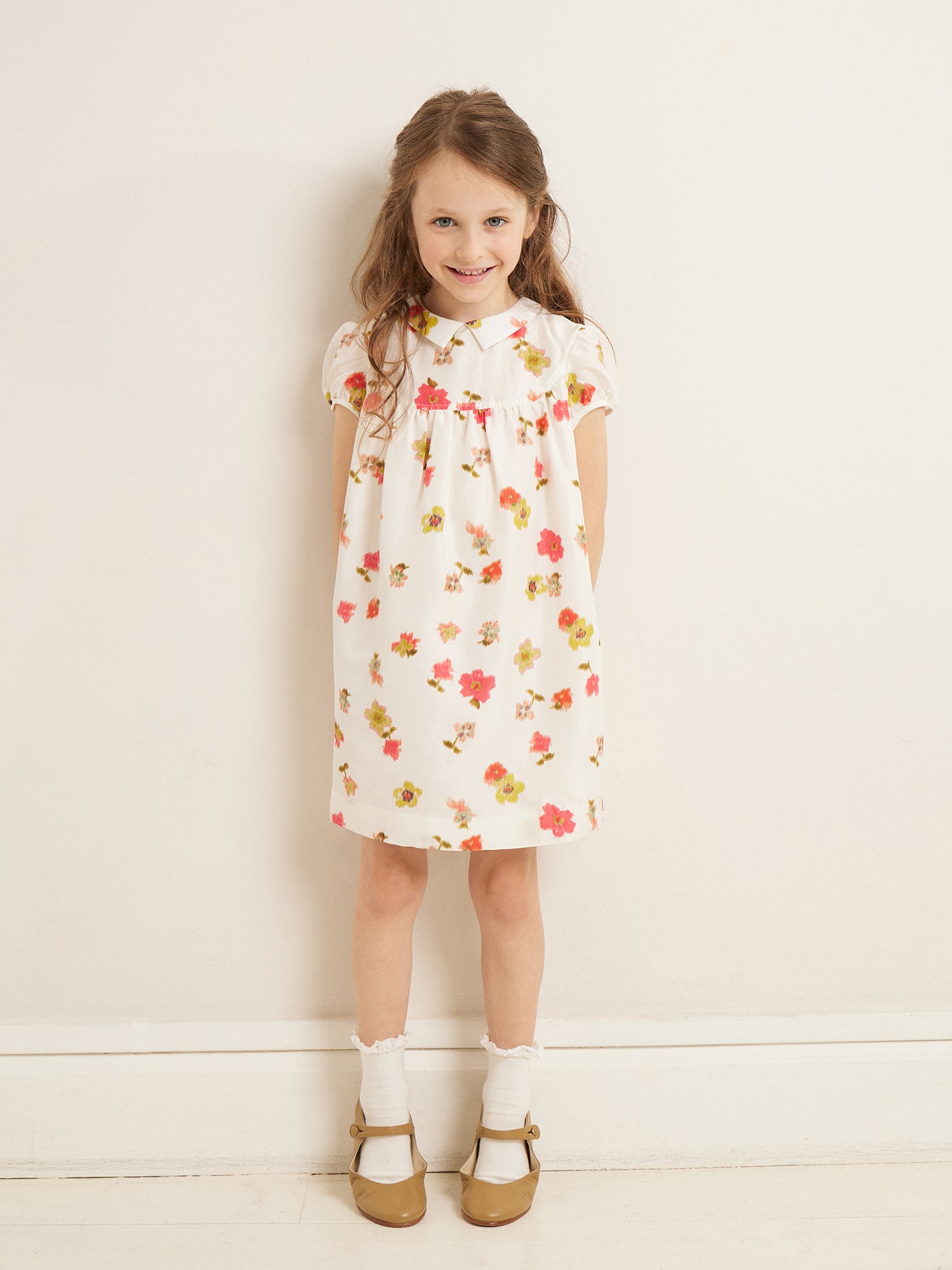 VERANO 2023 VESTIDO FLORAL ROSA DE NIÑA