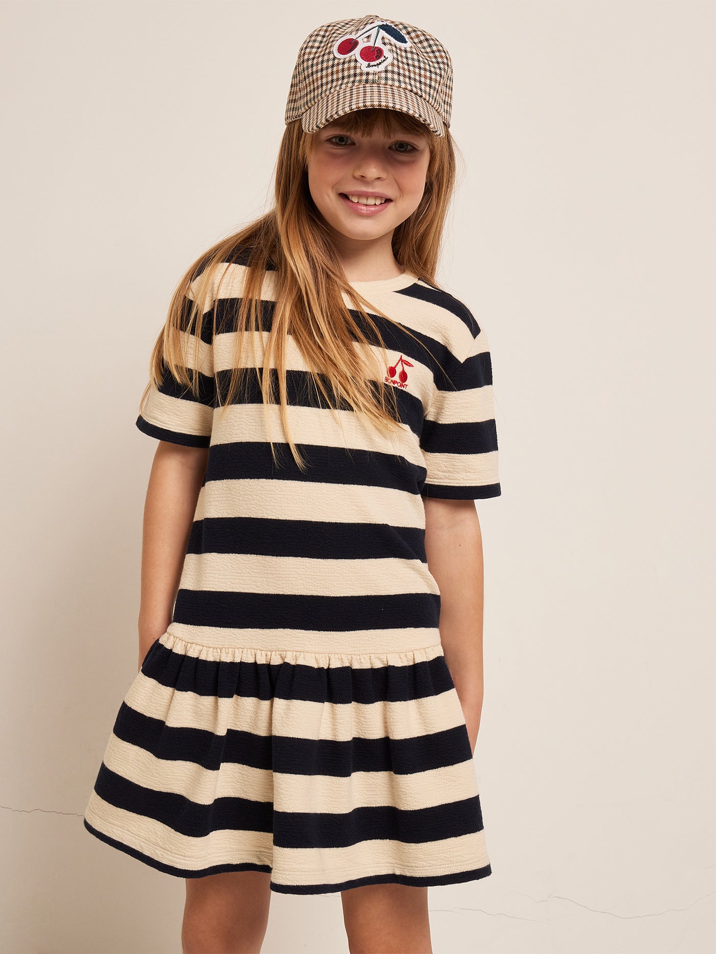VERANO 2023 LOOK CON VESTIDO MARINERO DE NIÑA