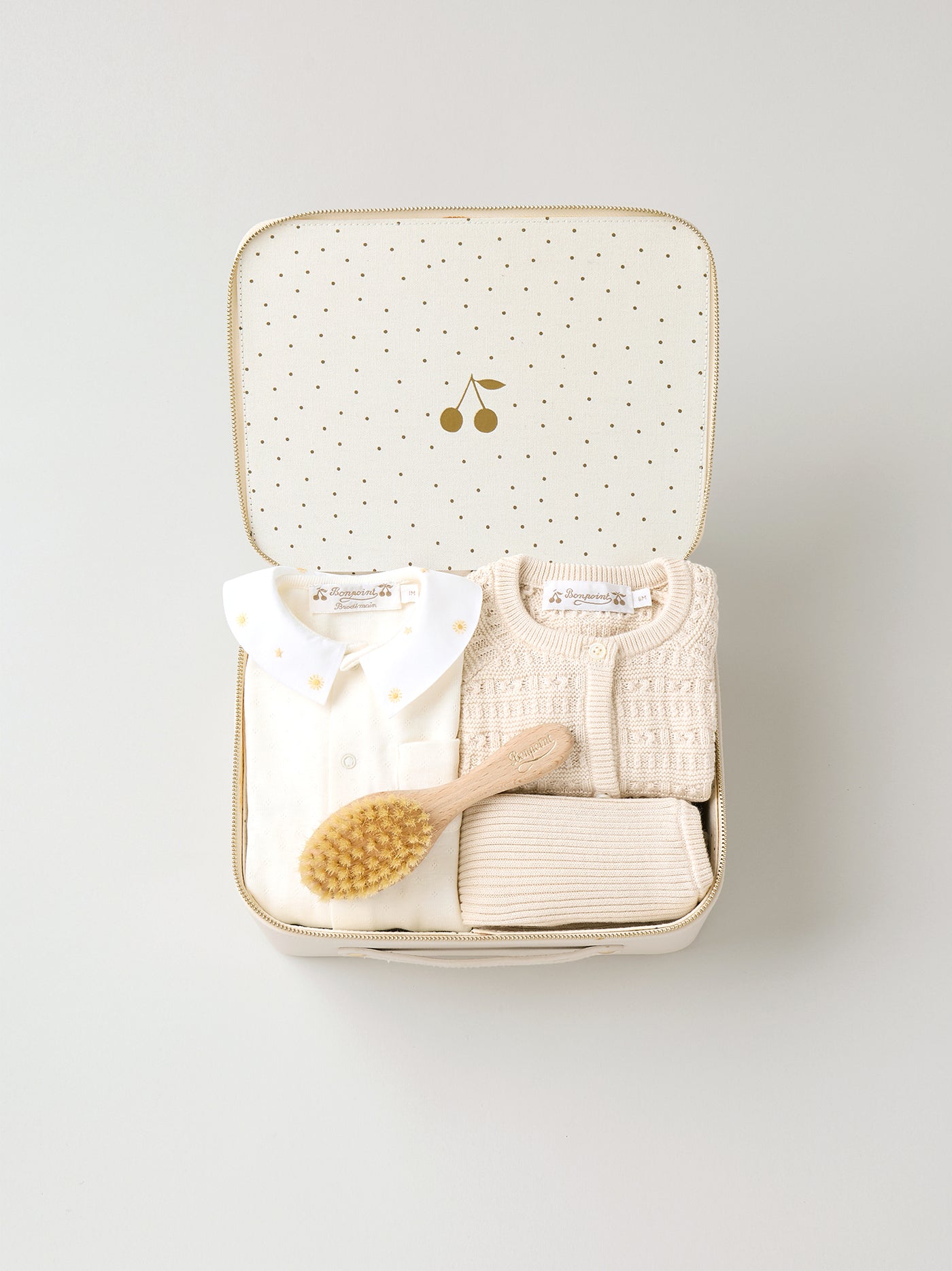 Medium unisex newborn suitcase - Embroidered-collar pajamas and fancy knit set