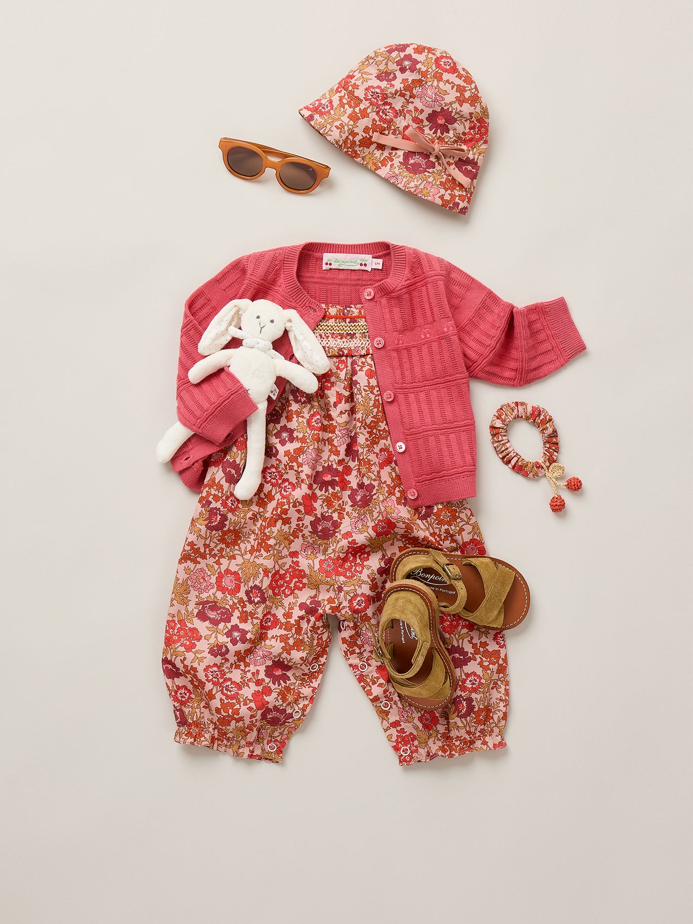 Look Bébé fille Eté 2026 - Salopette smockée main en tissu Liberty