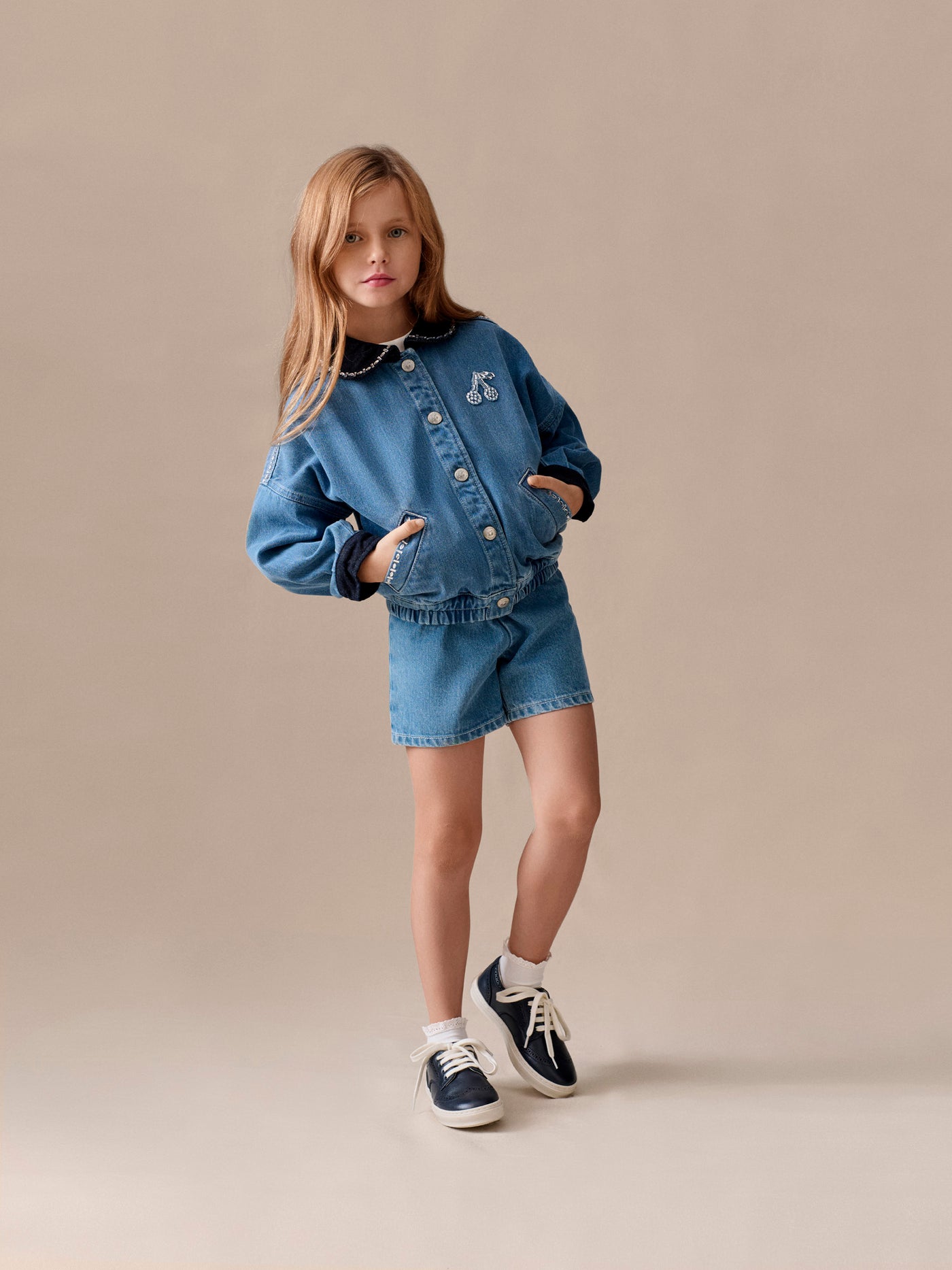 Look Bambina Estate 2026 - Giacca in denim con strass