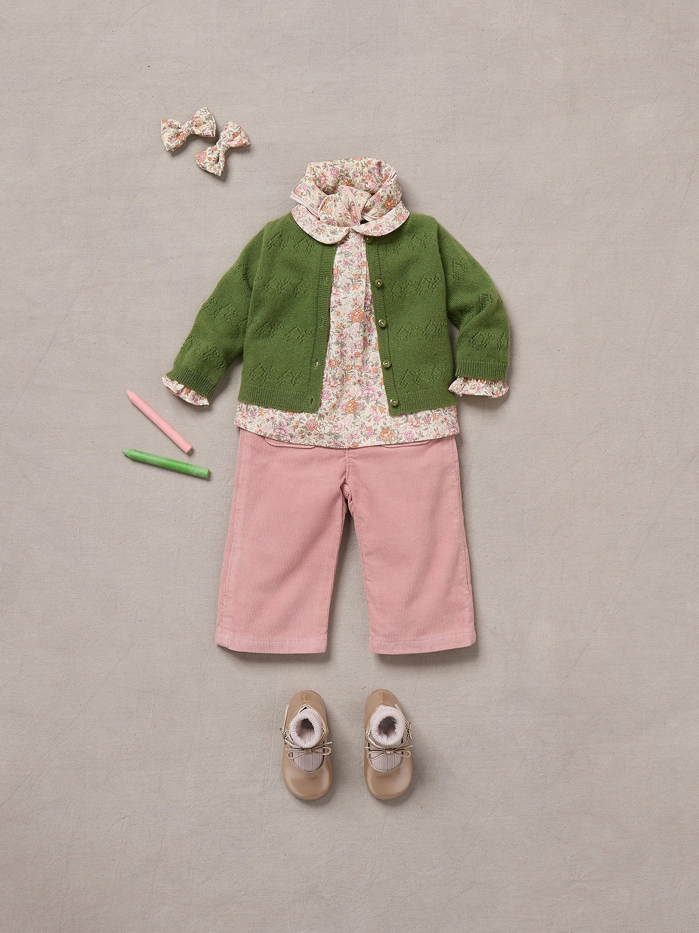 Look de bebé niña invierno 2024 - Blusa de tejido Liberty