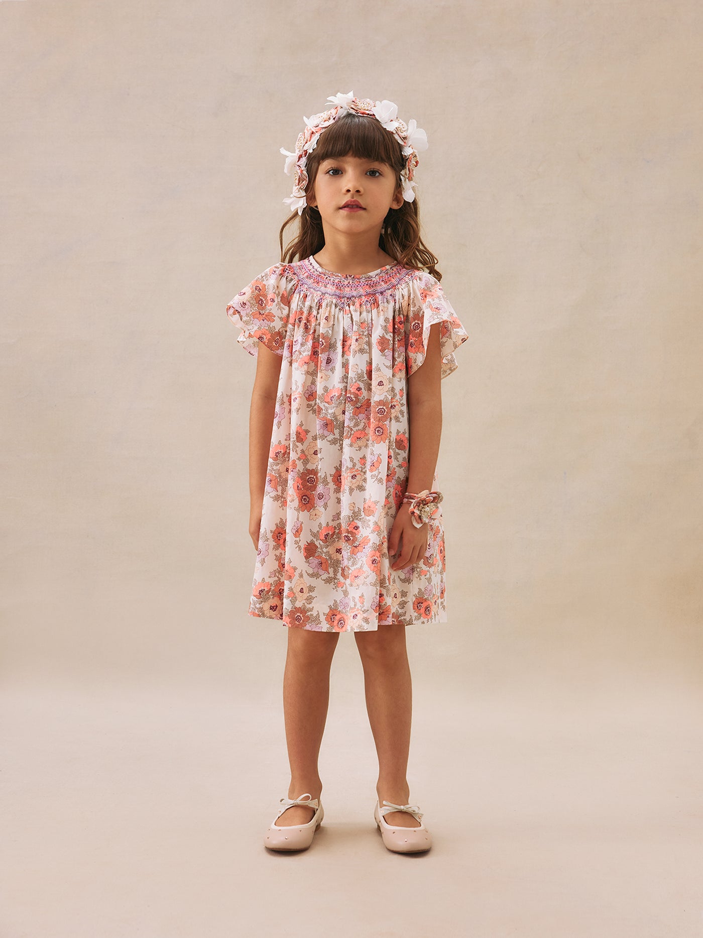 Mädchen-Sommerlook 2025 Blumenkleid