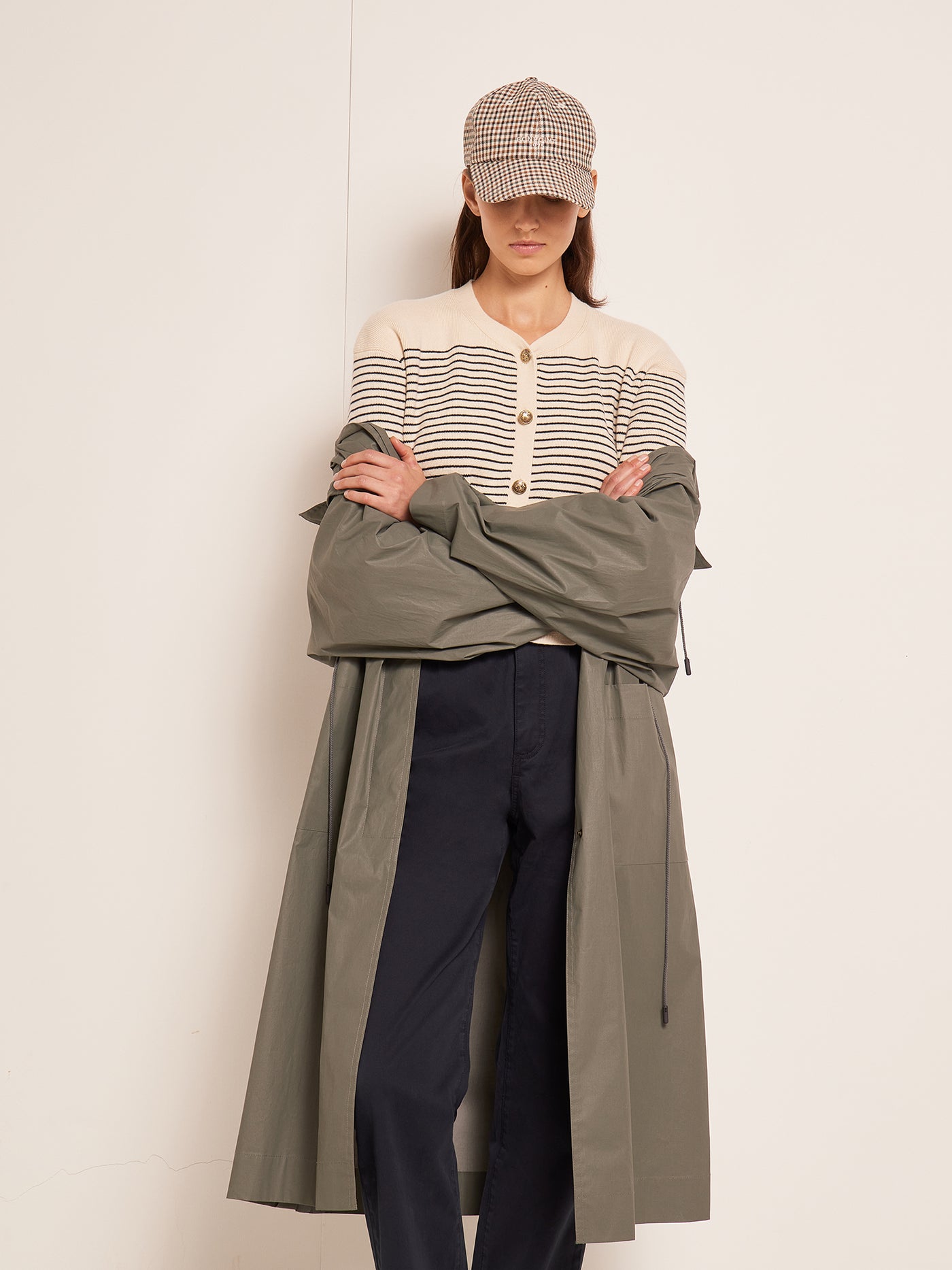 SUMMER 2023 WOMAN'S LOOK STRIPED SWEATER