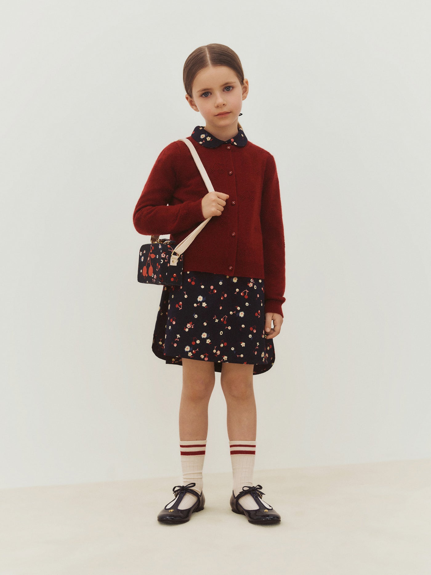 Cardigan Manon bordeauxroter mit Kirschen aus Kaschmir