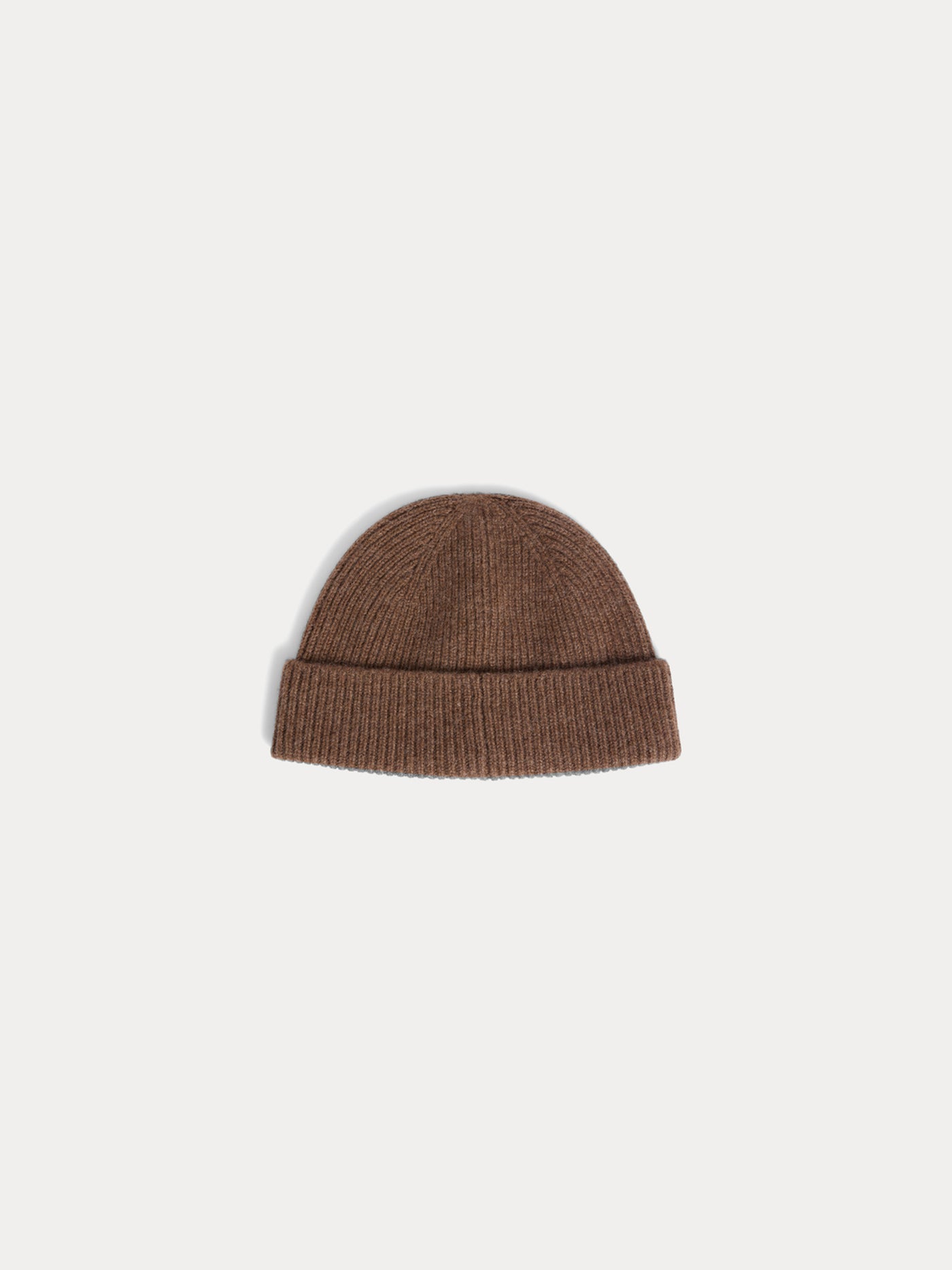 Benny Beanie mit Umschlag aus kaffeefarbenem Kaschmir
