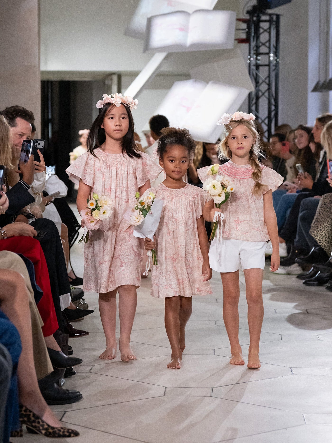 Abbigliamento formale per Bambina estate 2026 - Abito e camicetta con arricciatura e ricamo in tessuto Liberty