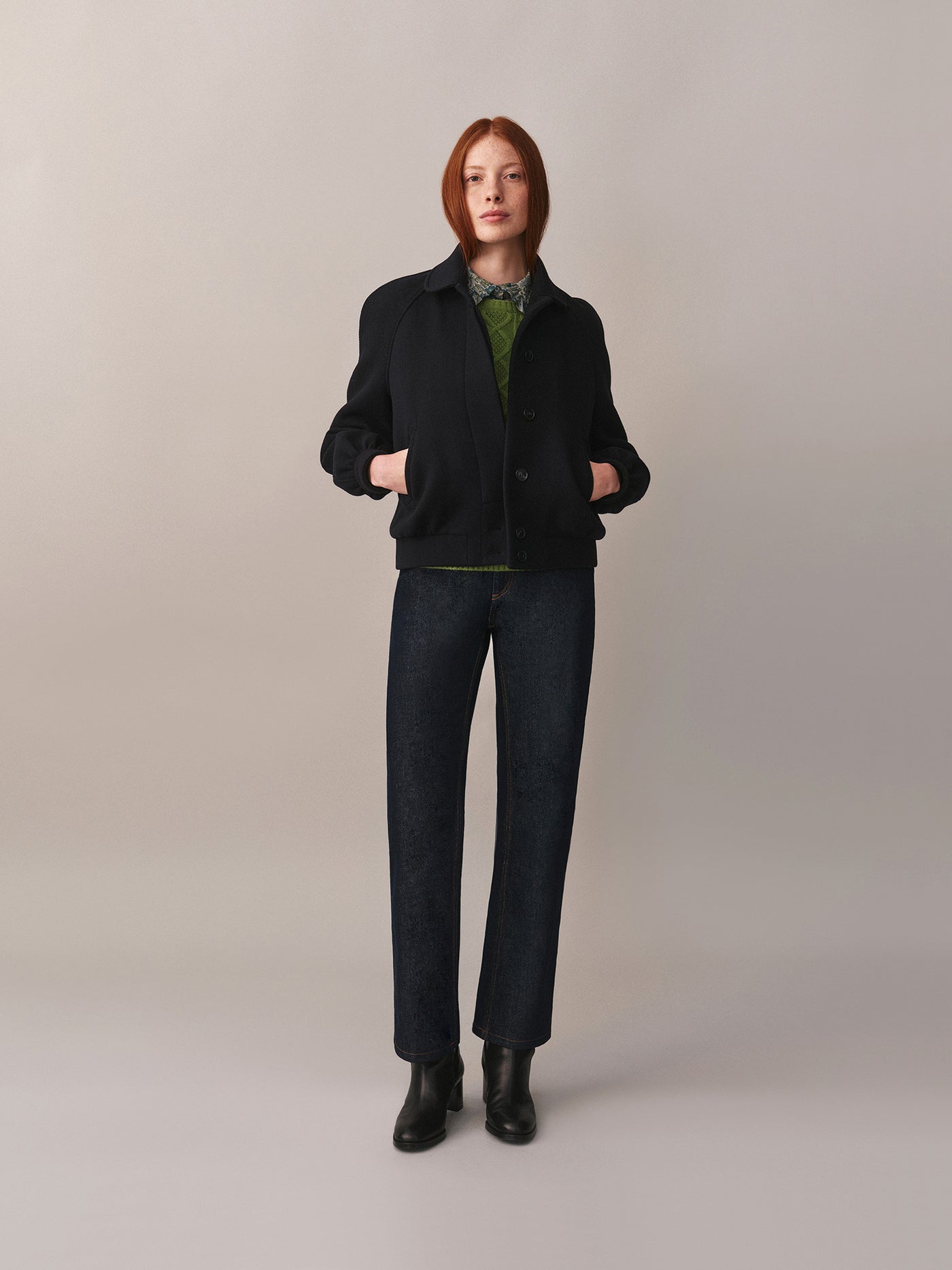 Women's Winter Look 2025 - Short wool jacket