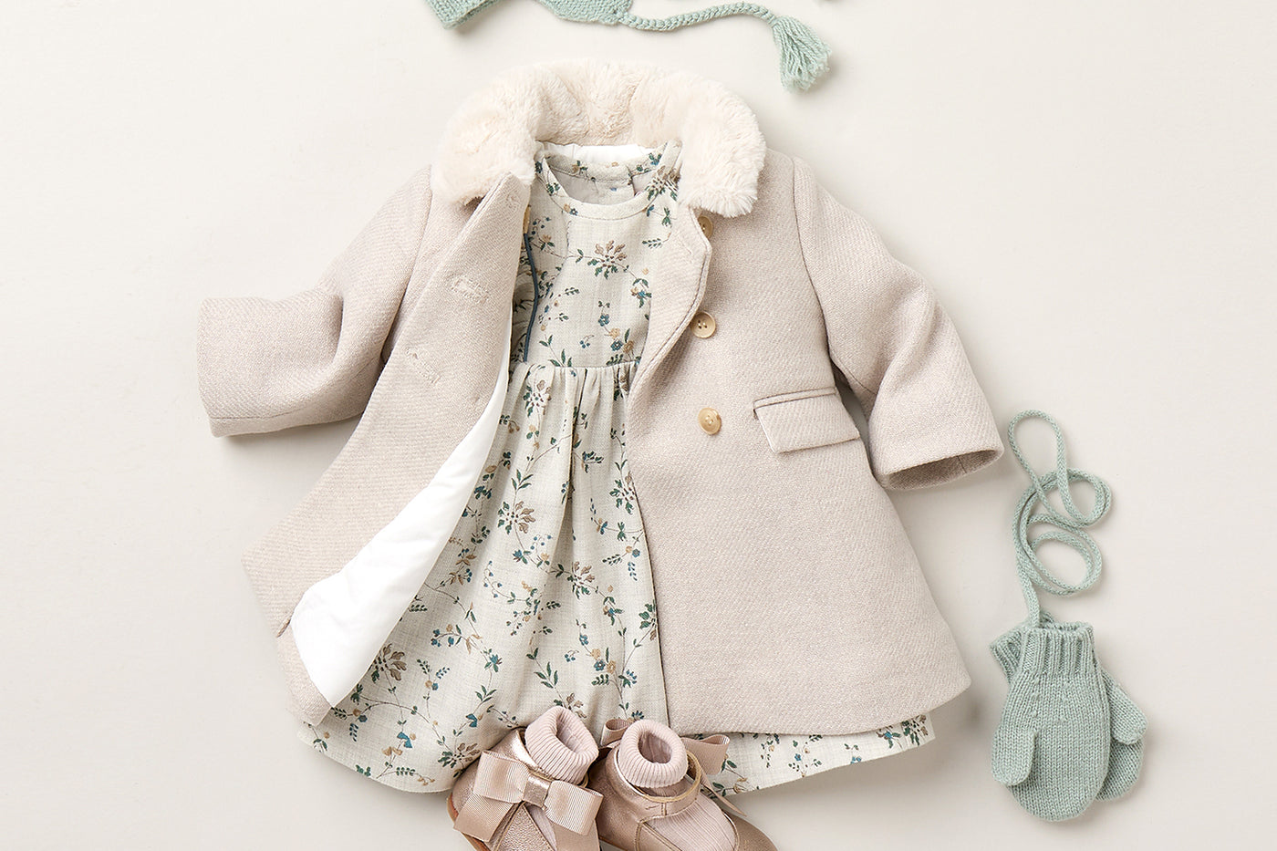 Winter 2025 Baby-Mädchen-Look - Gaetane Twill-Kleid