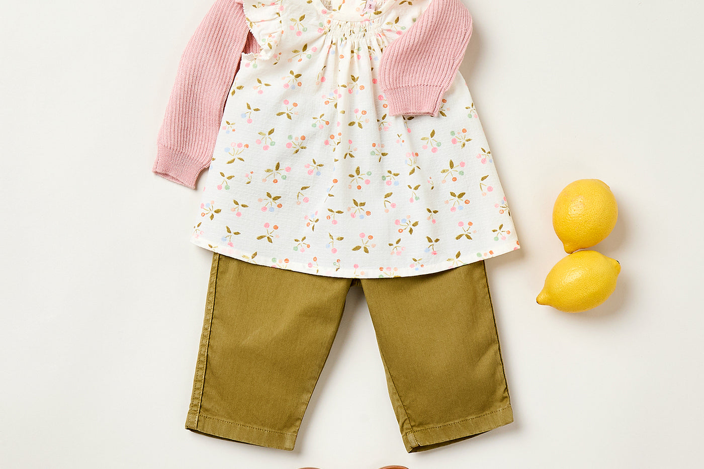 Verano 2025 Look de bebé niña - Blusa con estampado de cerezas