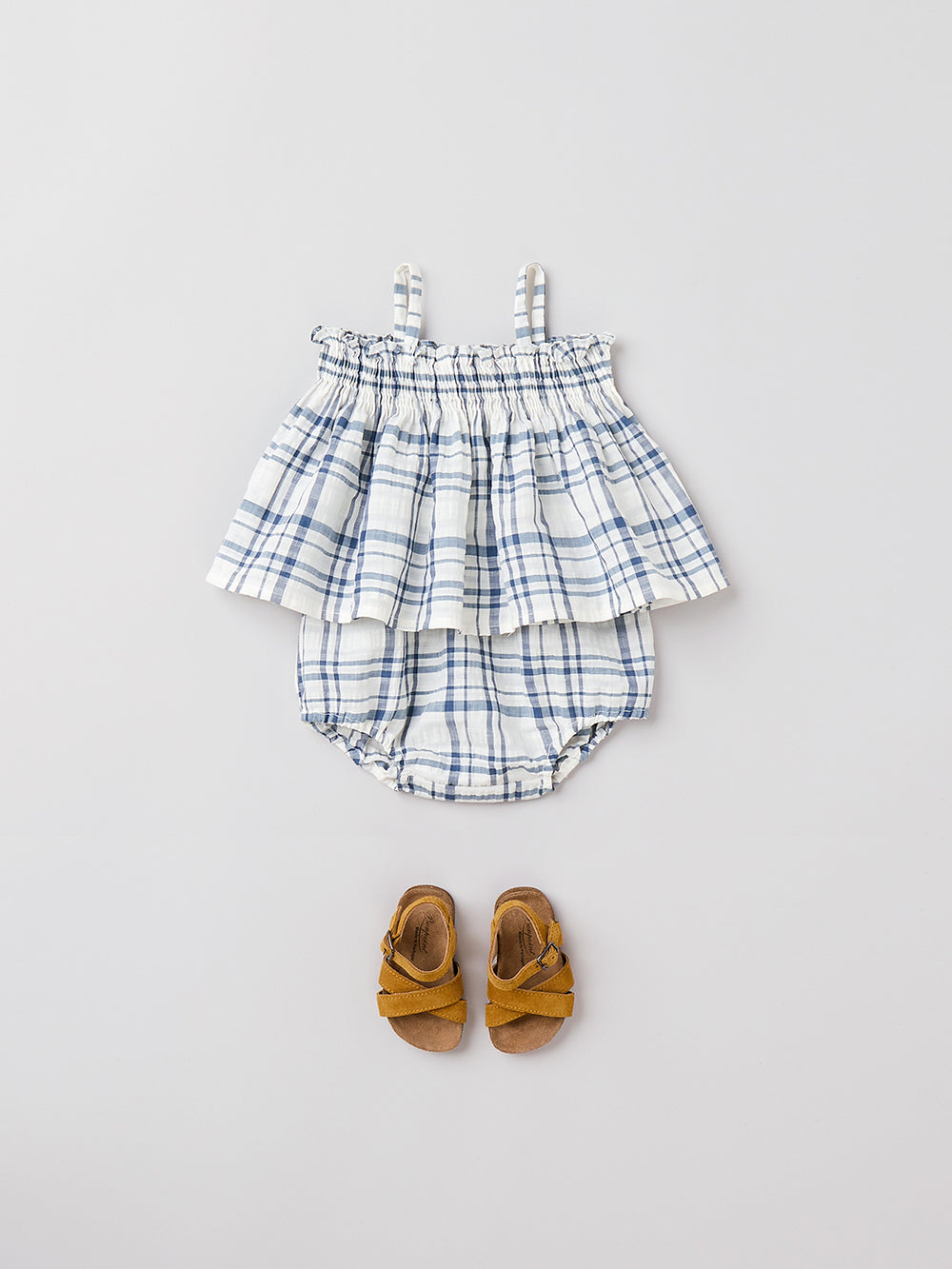 VERANO 2023 LOOK CON BLUSA DE CUADROS DE BEBÉ NIÑA