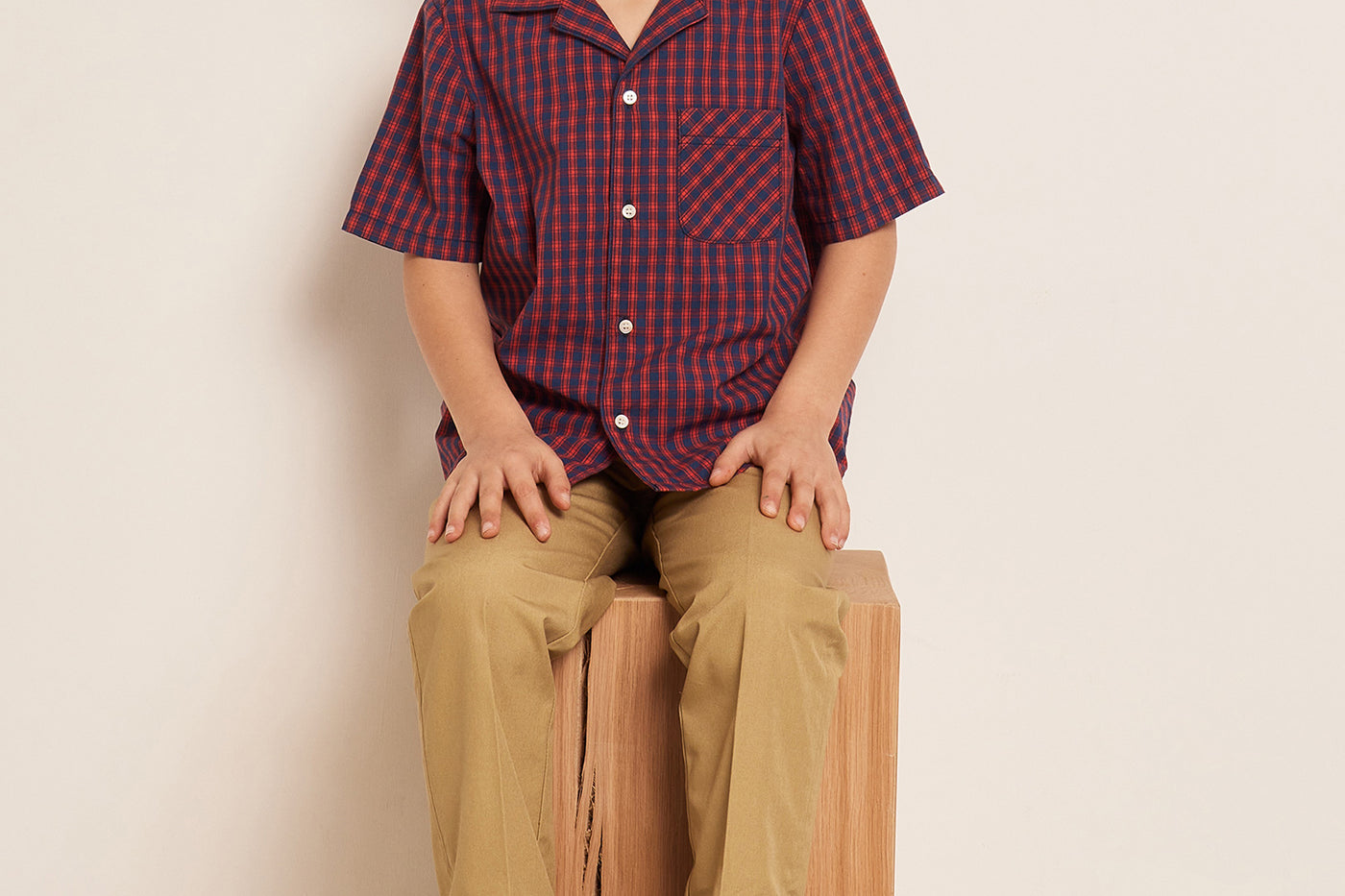 MAGLIA BAMBINO BLU E ROSSA ESTATE 2023