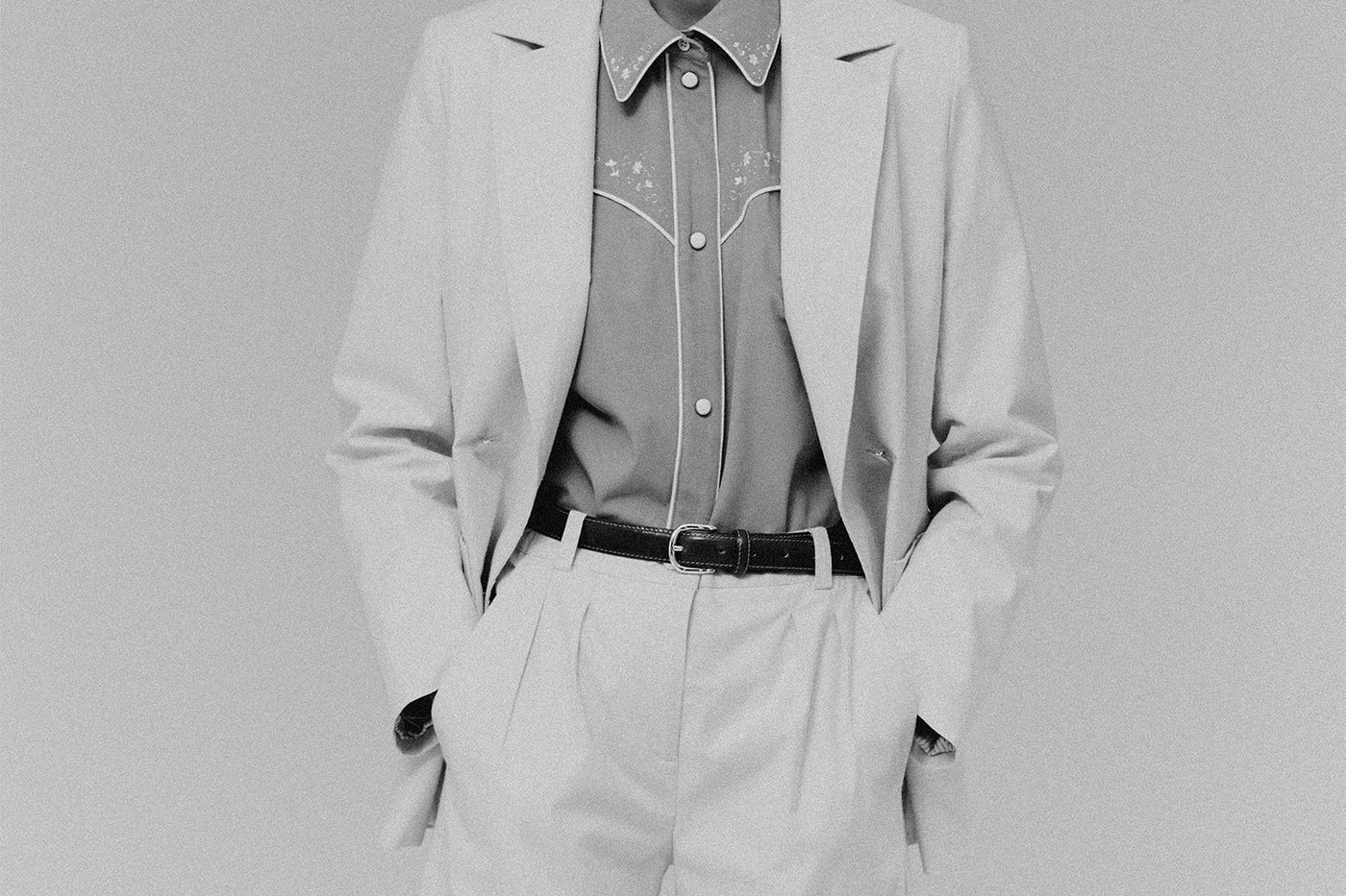 Women's summer look 2025 trouser suit