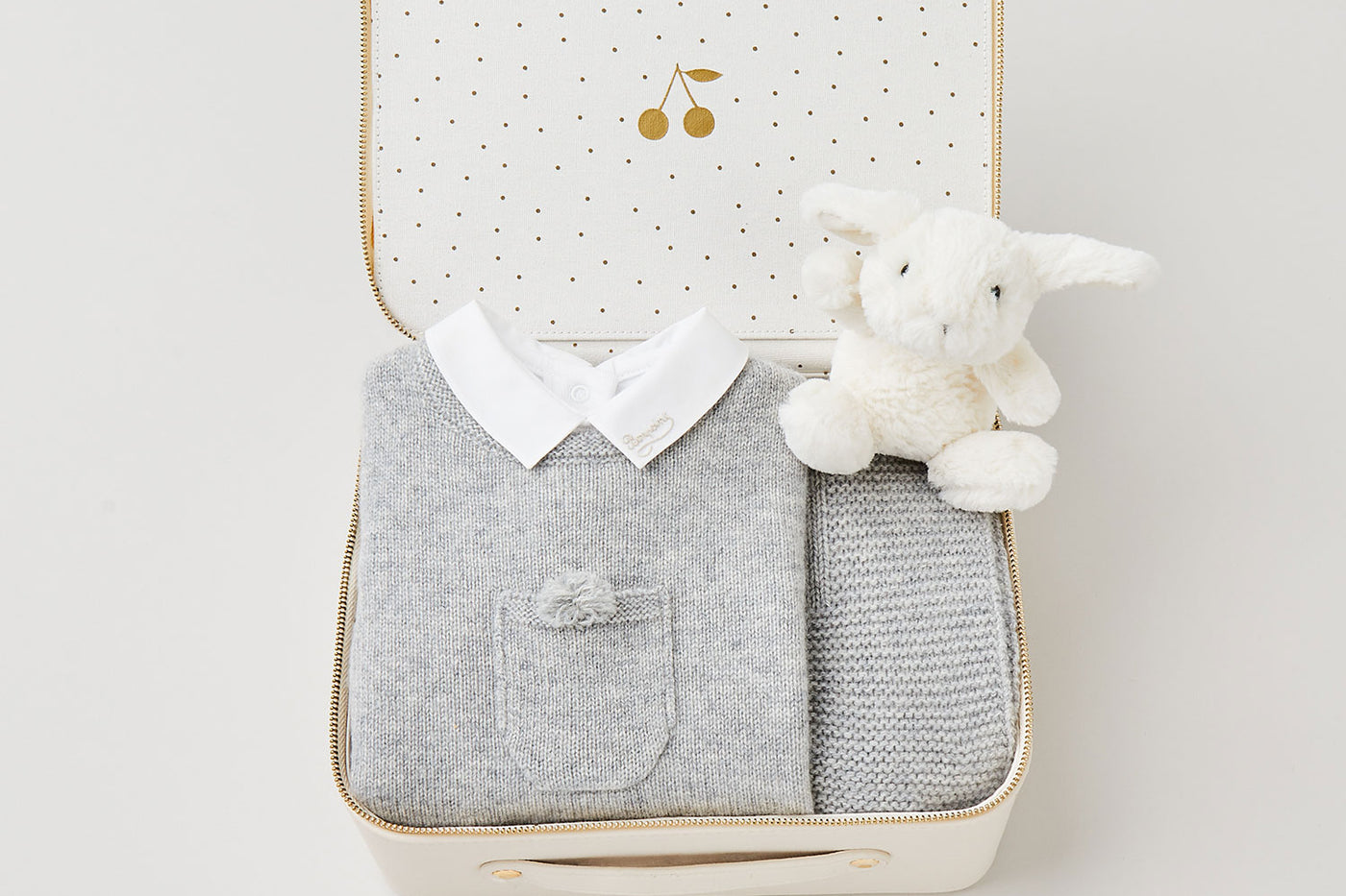 Newborn suitcase grey cashmere set