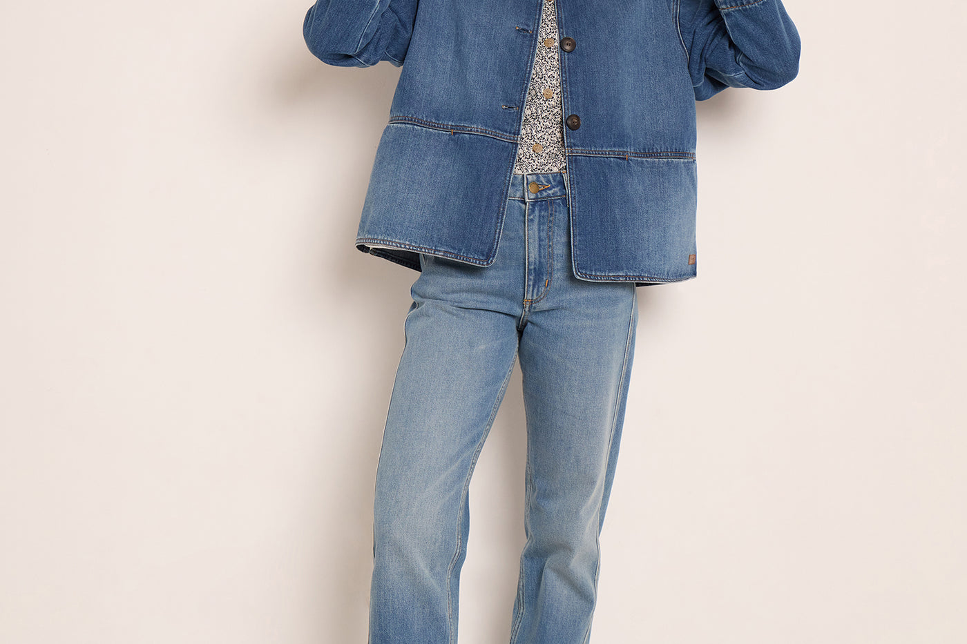 Invierno 2023 look vaquero de mujer