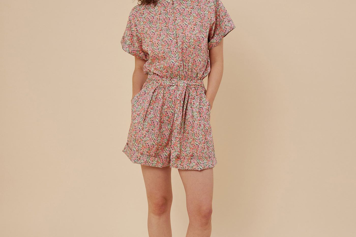 Women's look summer 2024 patterned jumpsuit