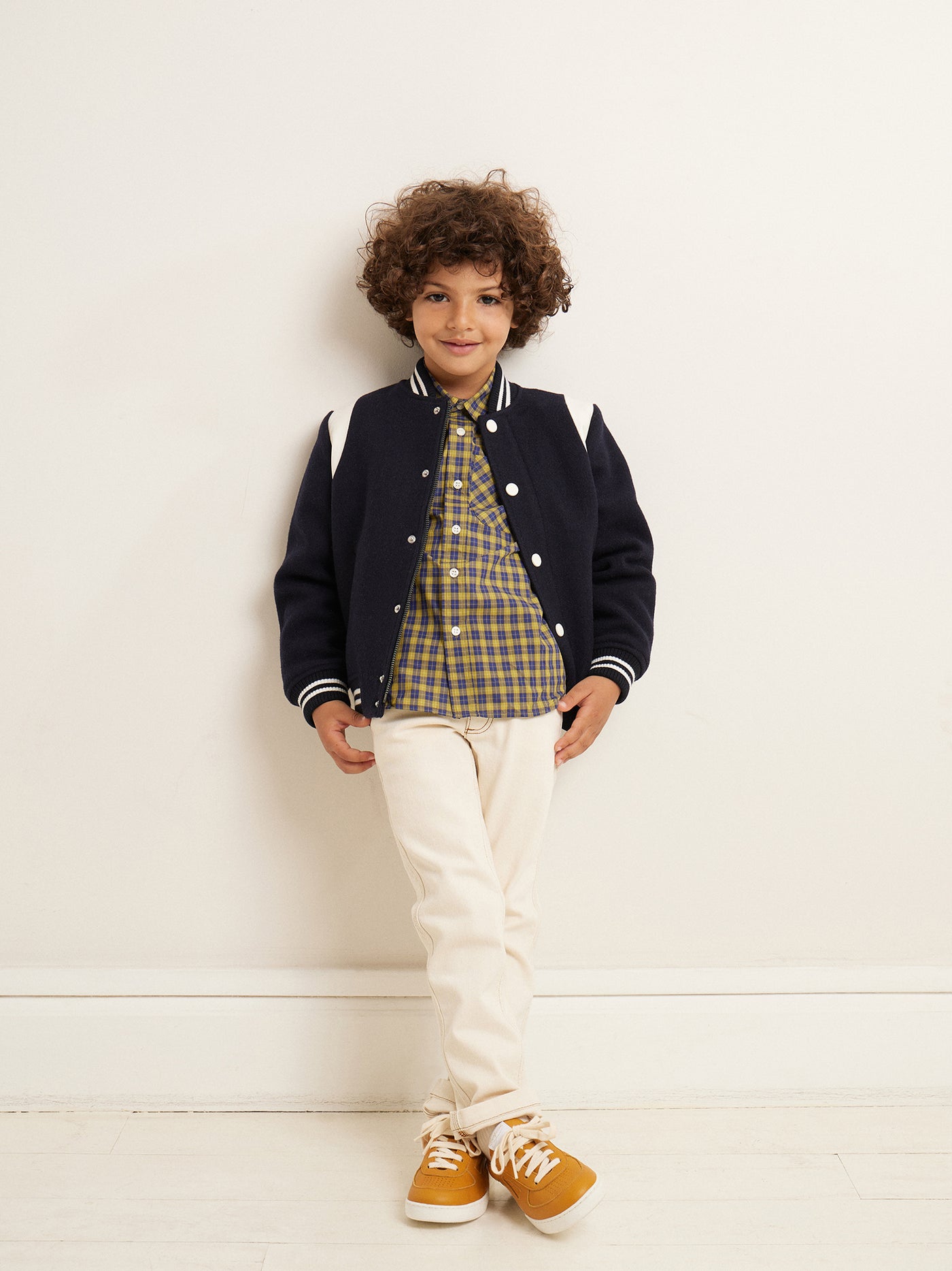 SUMMER 2023 BOY'S LOOK WHITE PANT