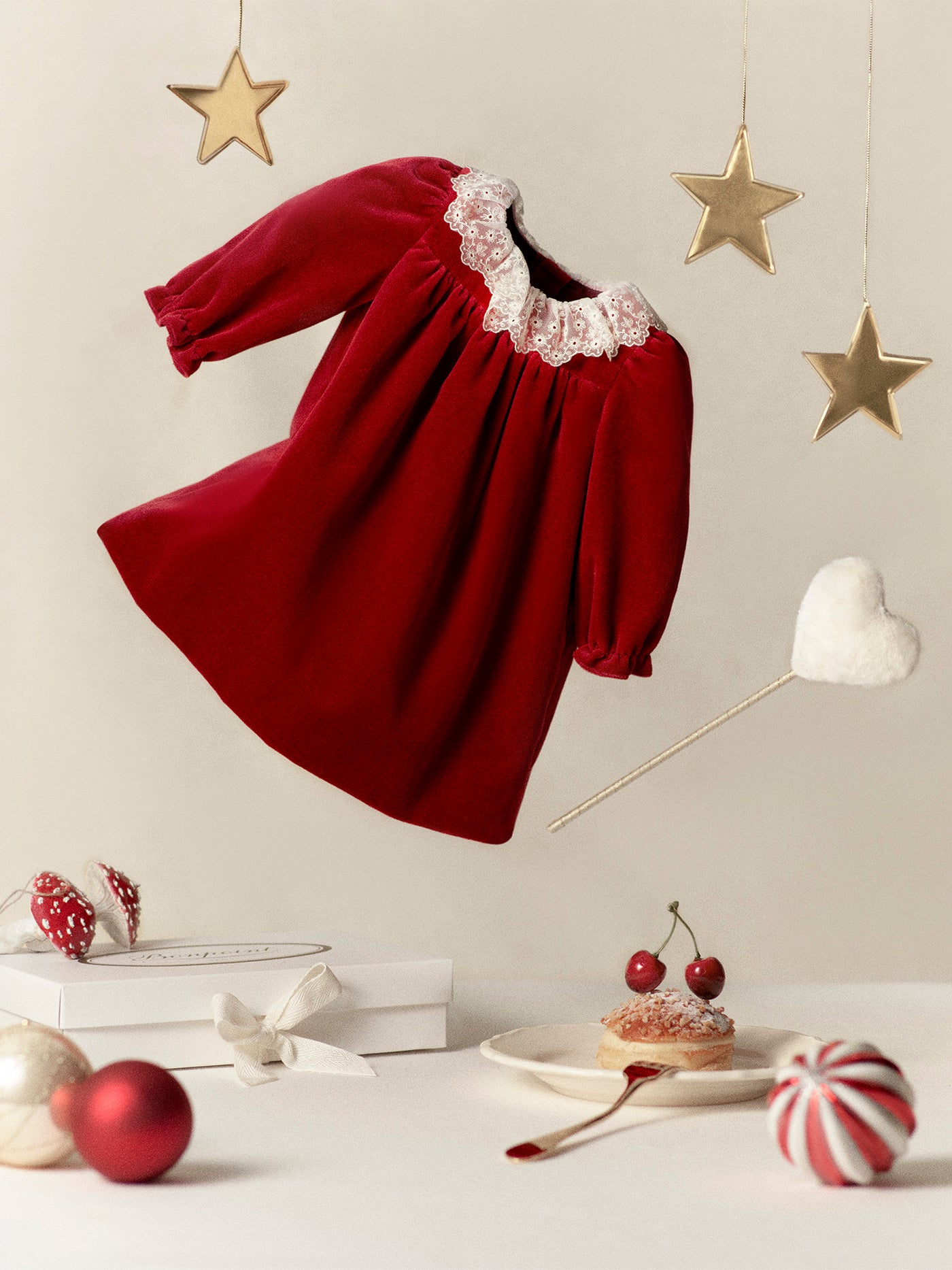 Jaylisa Kleid aus Bio-Baumwollsamt mit Spitzenkragen