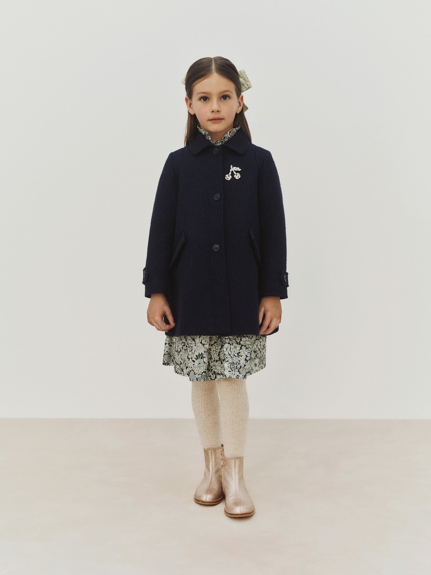 Mädchen-Look Winter 2026 - Kleid aus Liberty-Stoff mit Blumenmuster