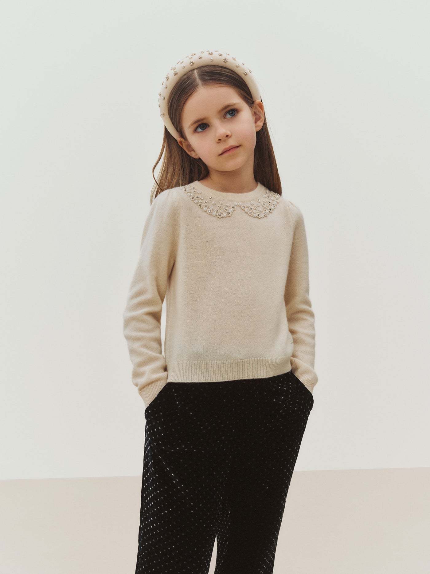 Jumper Maonie faux collar with hand-embroidered pearls in cashmere