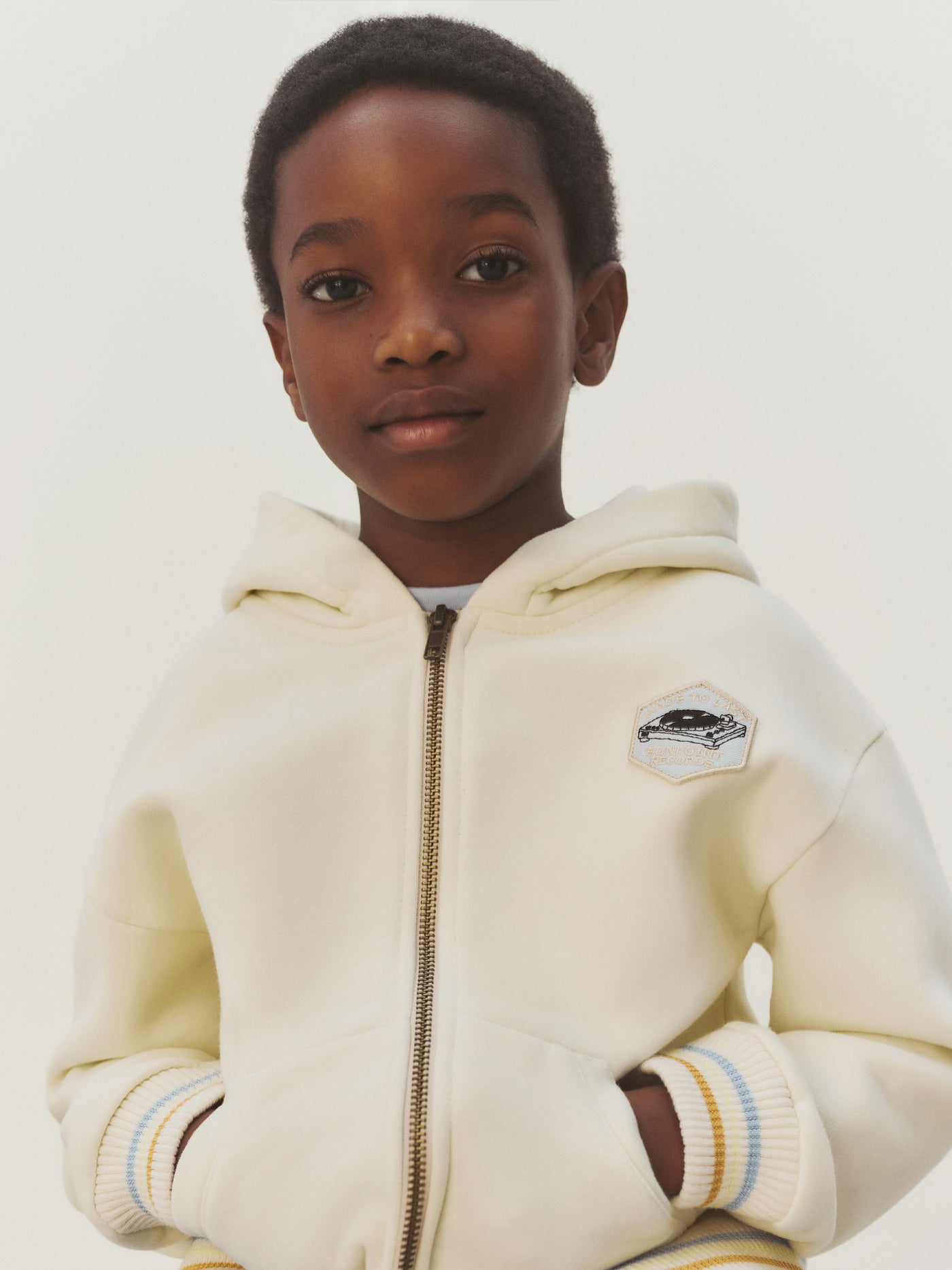 Elroy Hoodie aus ecrufarbener Bio-Baumwolle