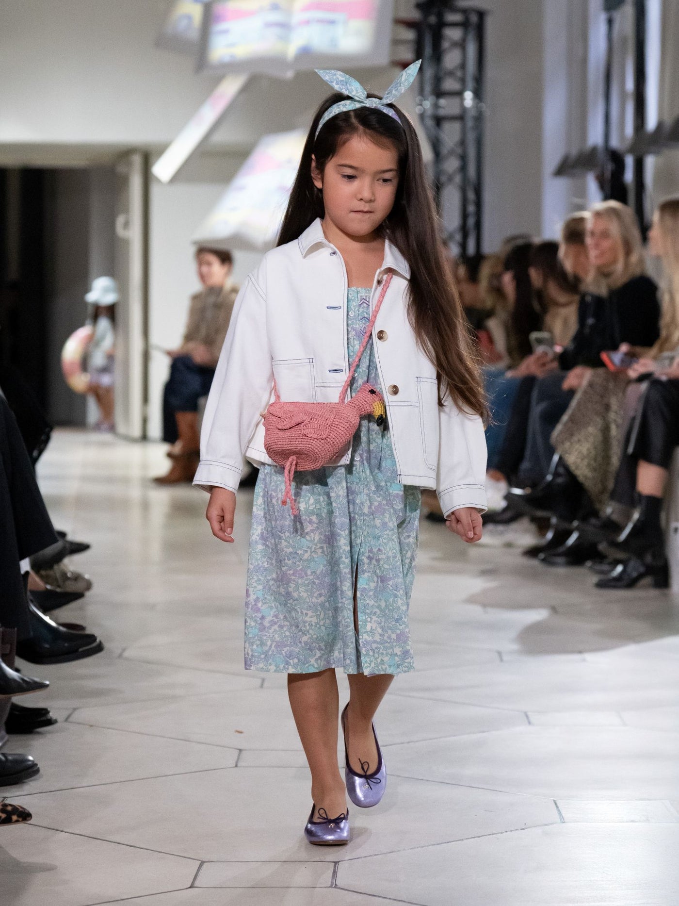 Larity denim jacket with contrast stitching in organic cotton