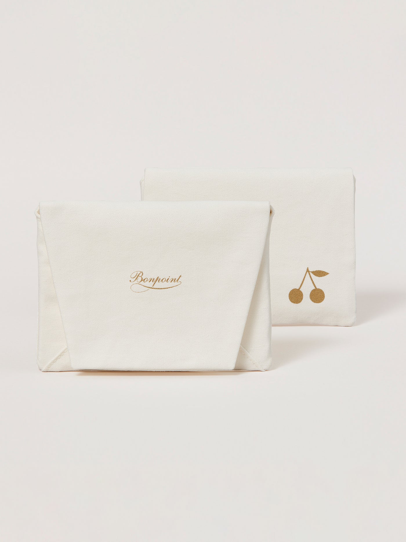 Cleansing wipes x4 with their pouch