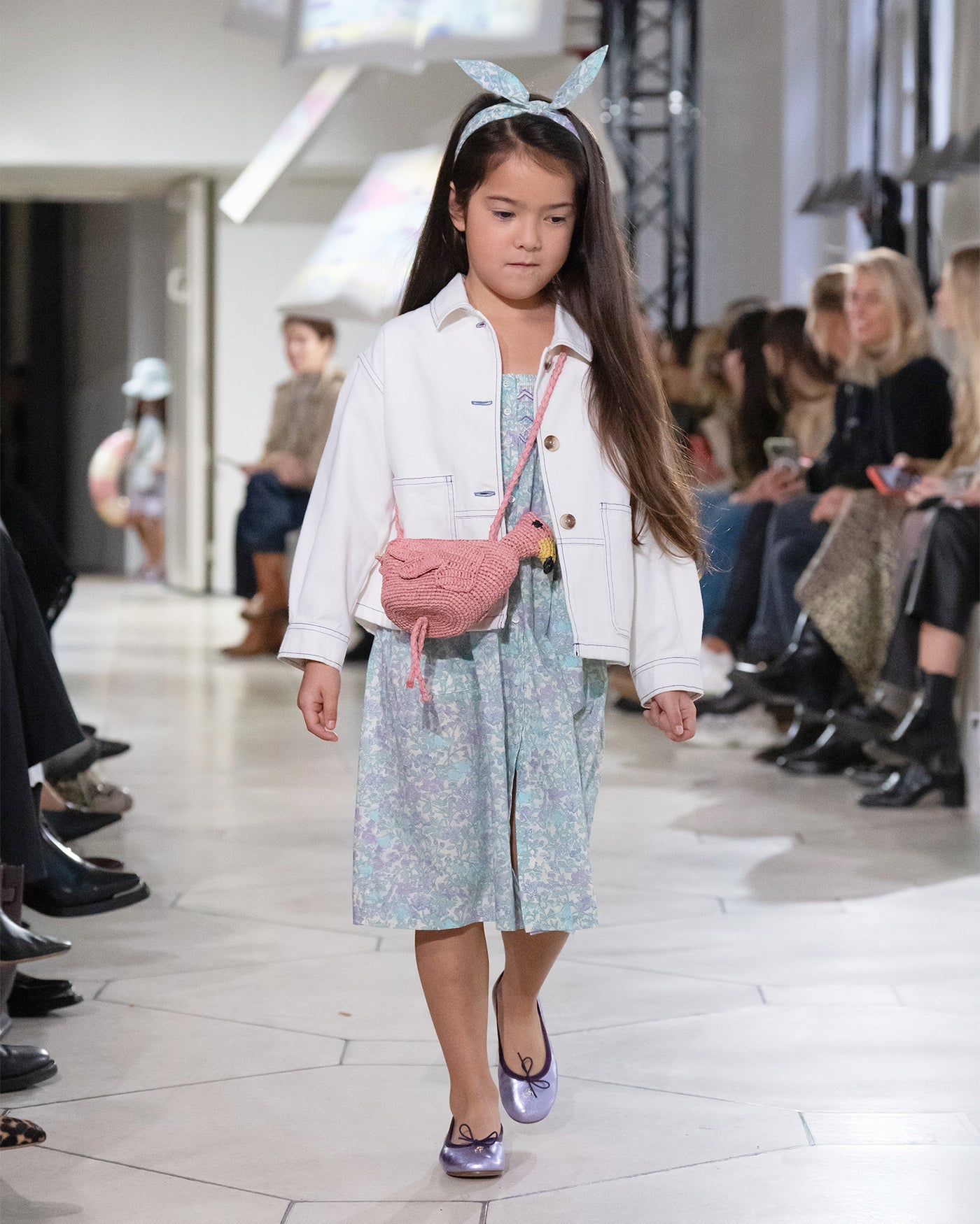 Mädchenlook Cruise Collection 2026 – Kleid aus Liberty-Stoff