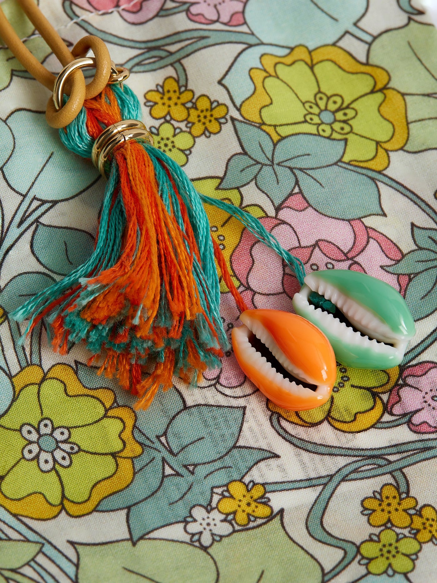 Bonpoint x Aurélie Bidermann pompon necklace with 2 green shells