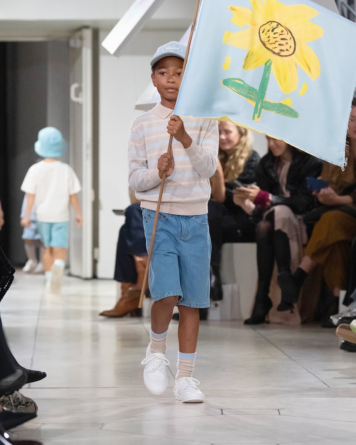 Look bambino Bonpoint x Guest in Residence - Maglione in cashmere a righe