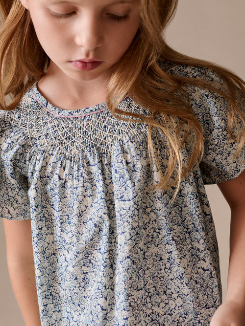Blusa Nella fruncida y bordada a mano en tejido Liberty de algodón orgánico