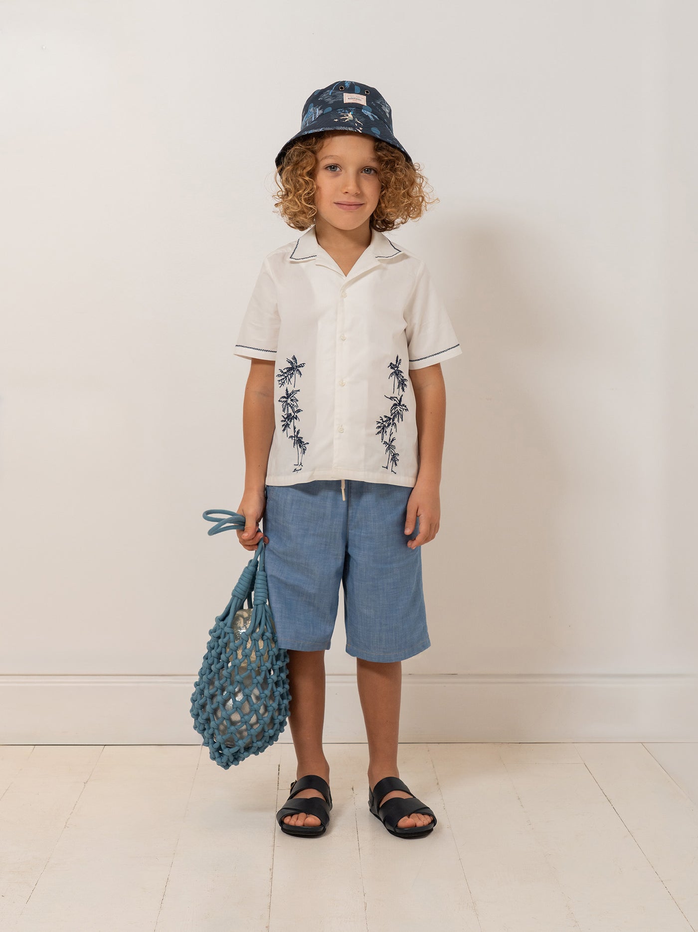 Steve shirt embroidered in organic cotton poplin