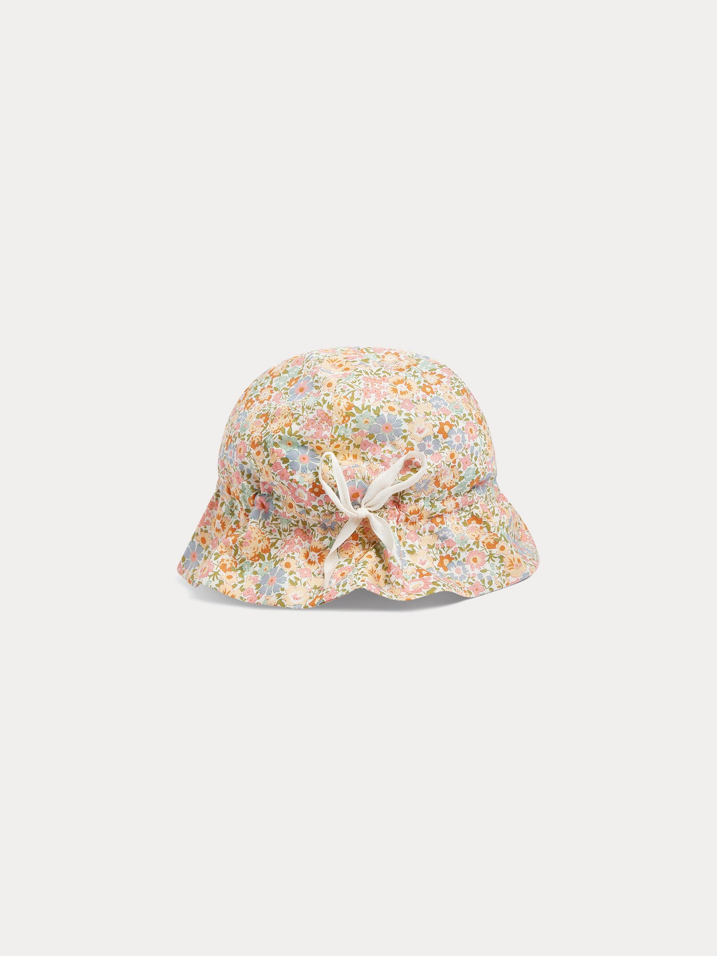 Cappello Grigri con lacci realizzati con tessuti Liberty