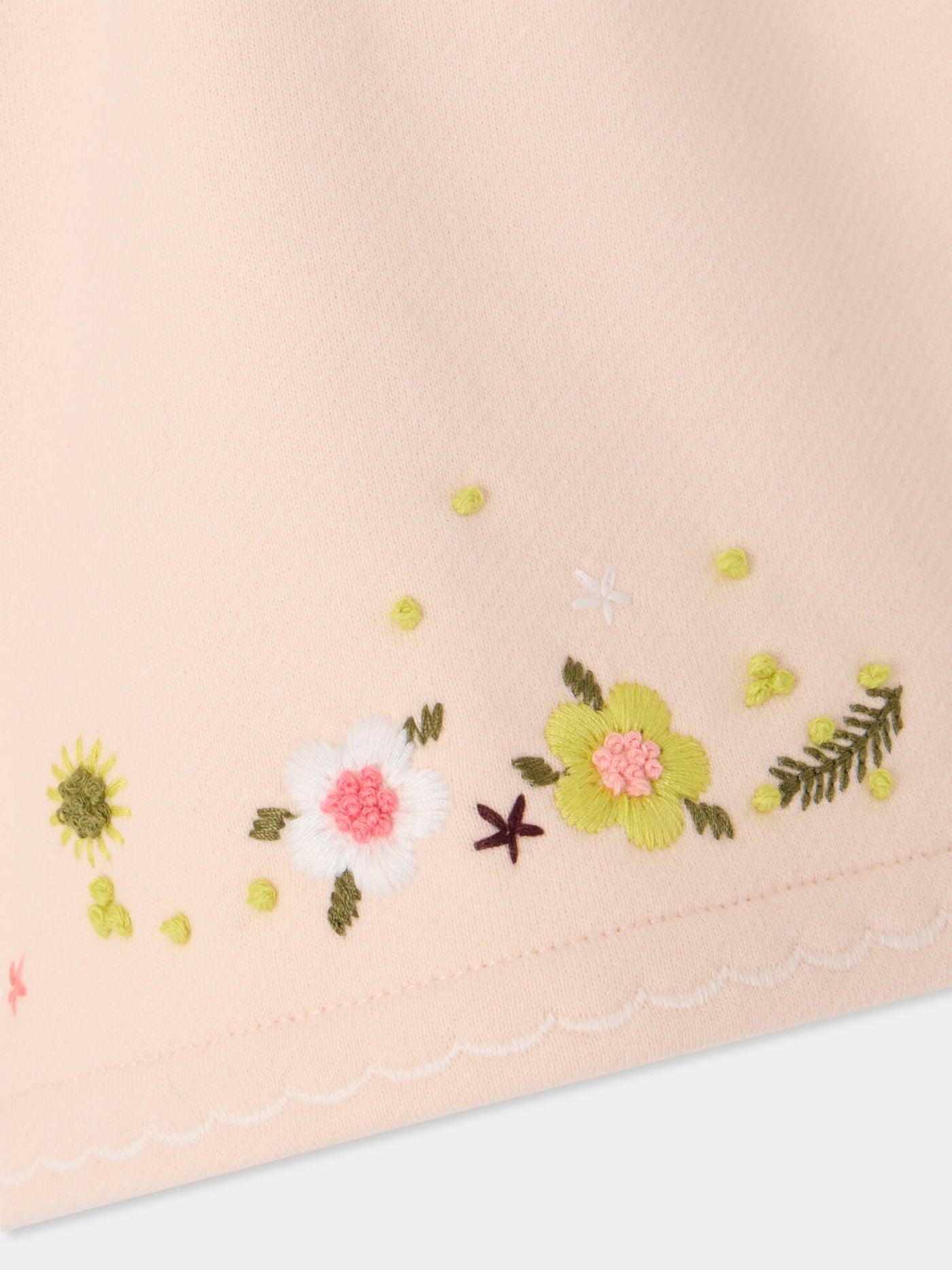 Short molleton Cornelia fleurs brodées main en coton biologique