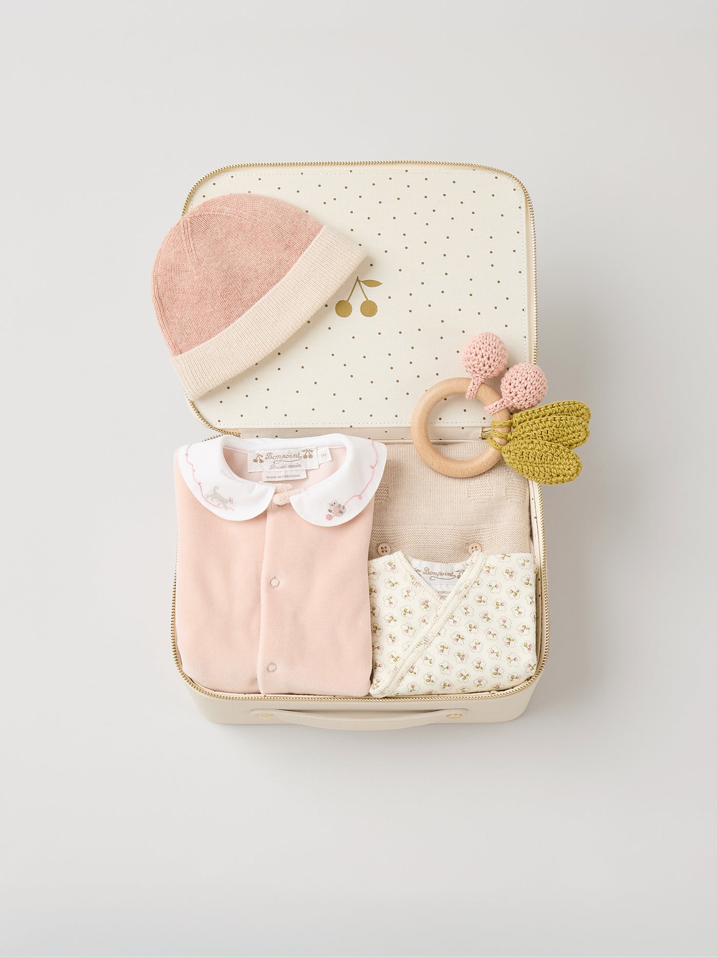 Moyenne valise naissance fille - Pyjama et bouillote en coton biologique