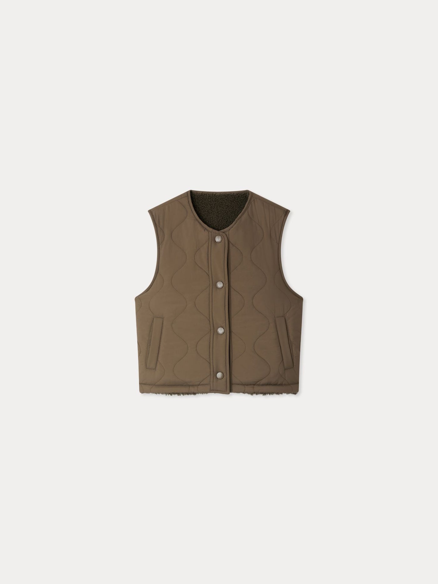 Reversible sleeveless junior jacket