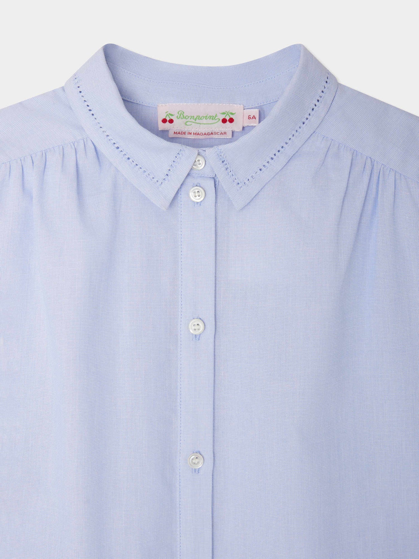 Basiline-Bluse mit „Amour Toujours“-Stickerei