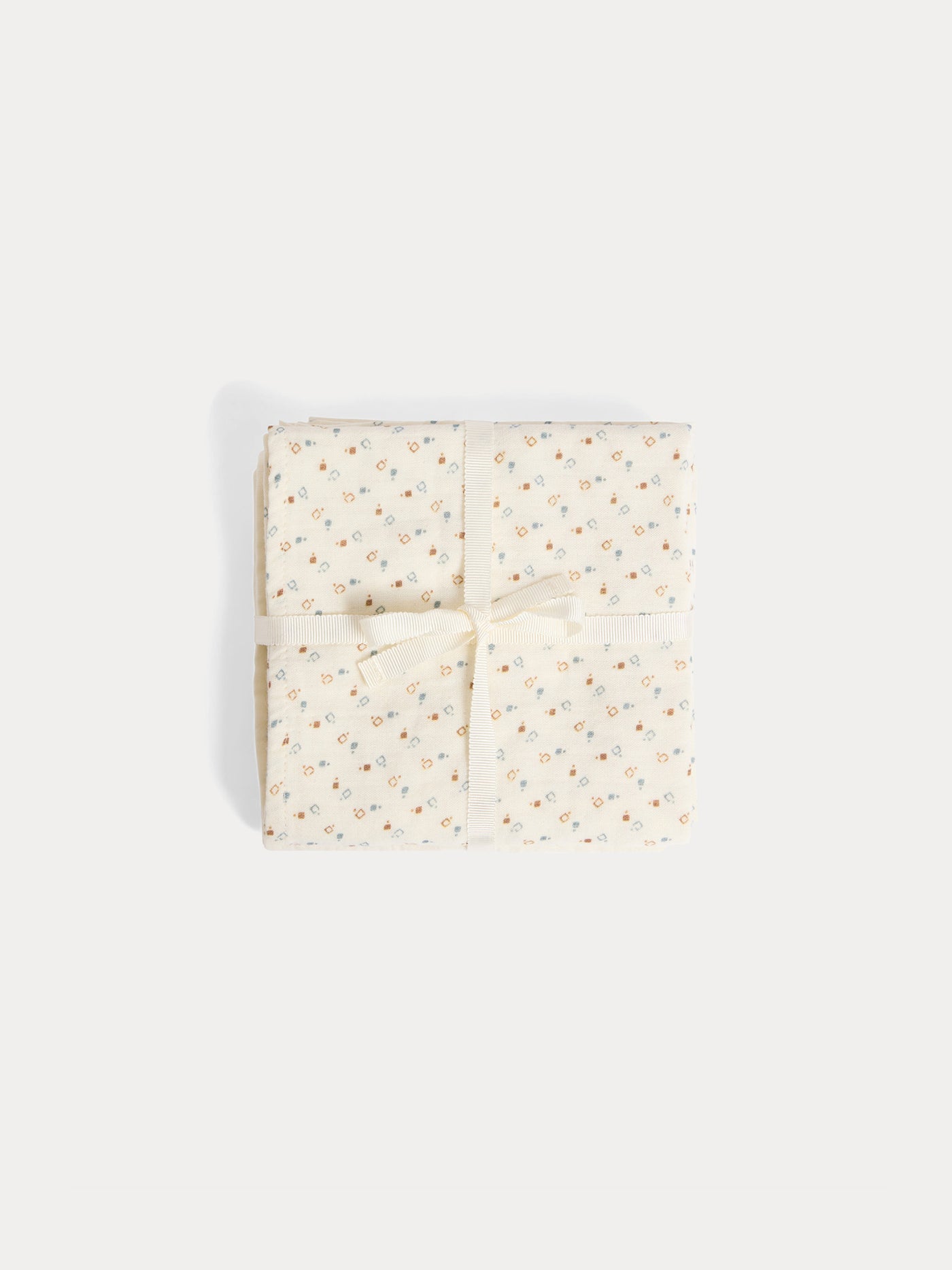 Set of plain and printed organic cotton swaddles