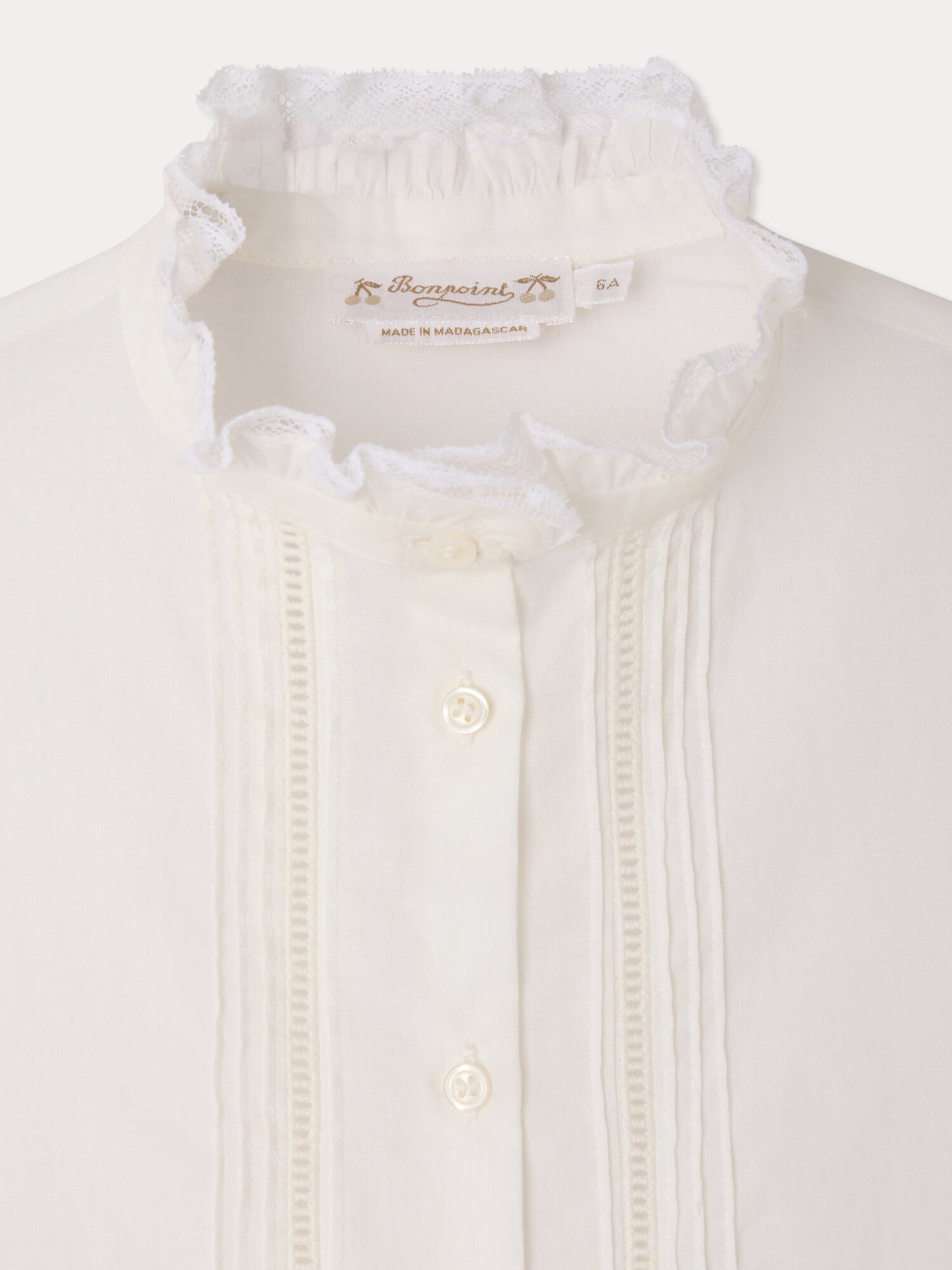 Blouse Melba à col volanté et dentelle de Calais en coton biologique