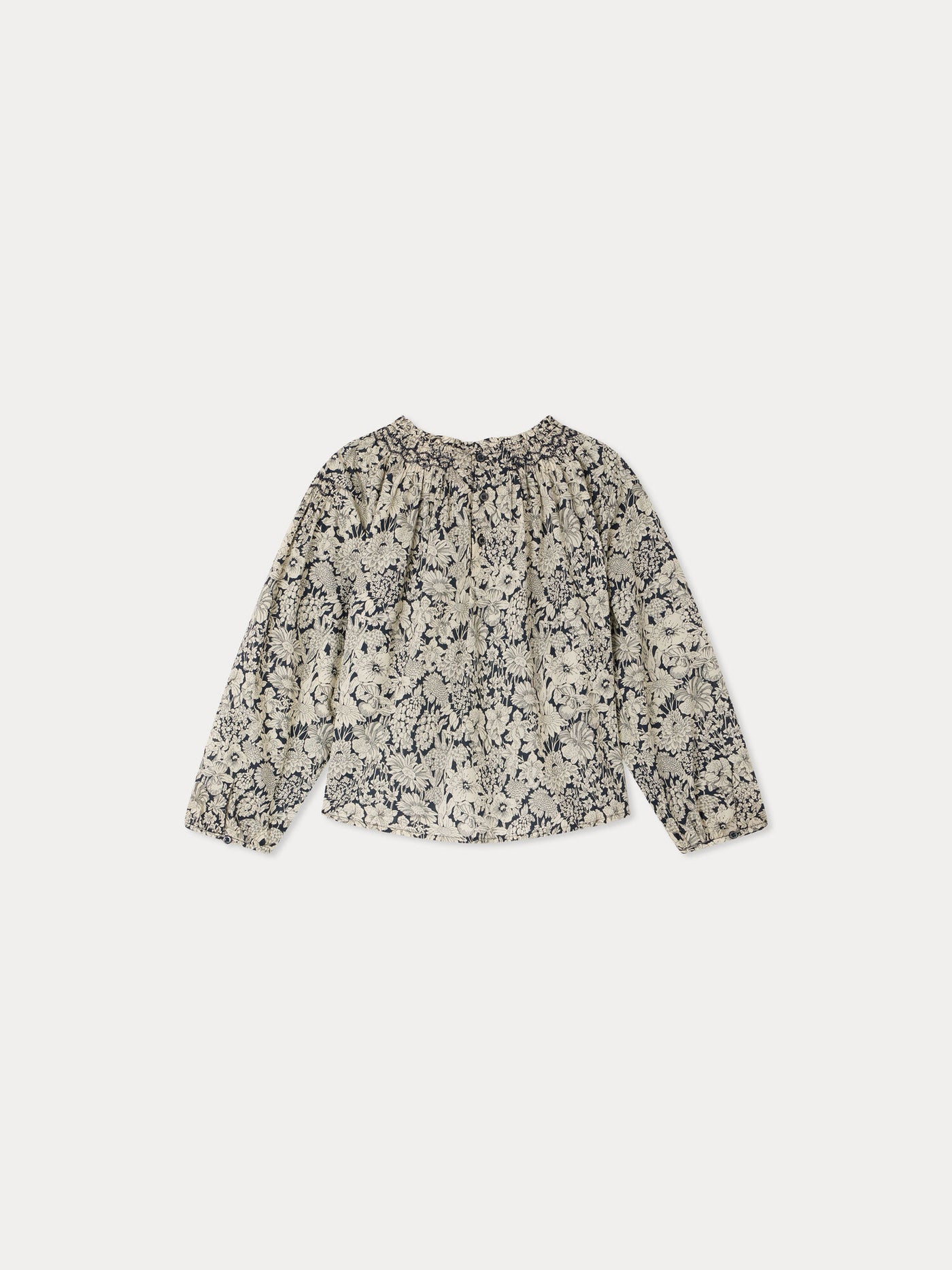 Blouse Blandine en tissu Liberty smockee et brodee main en coton biologique