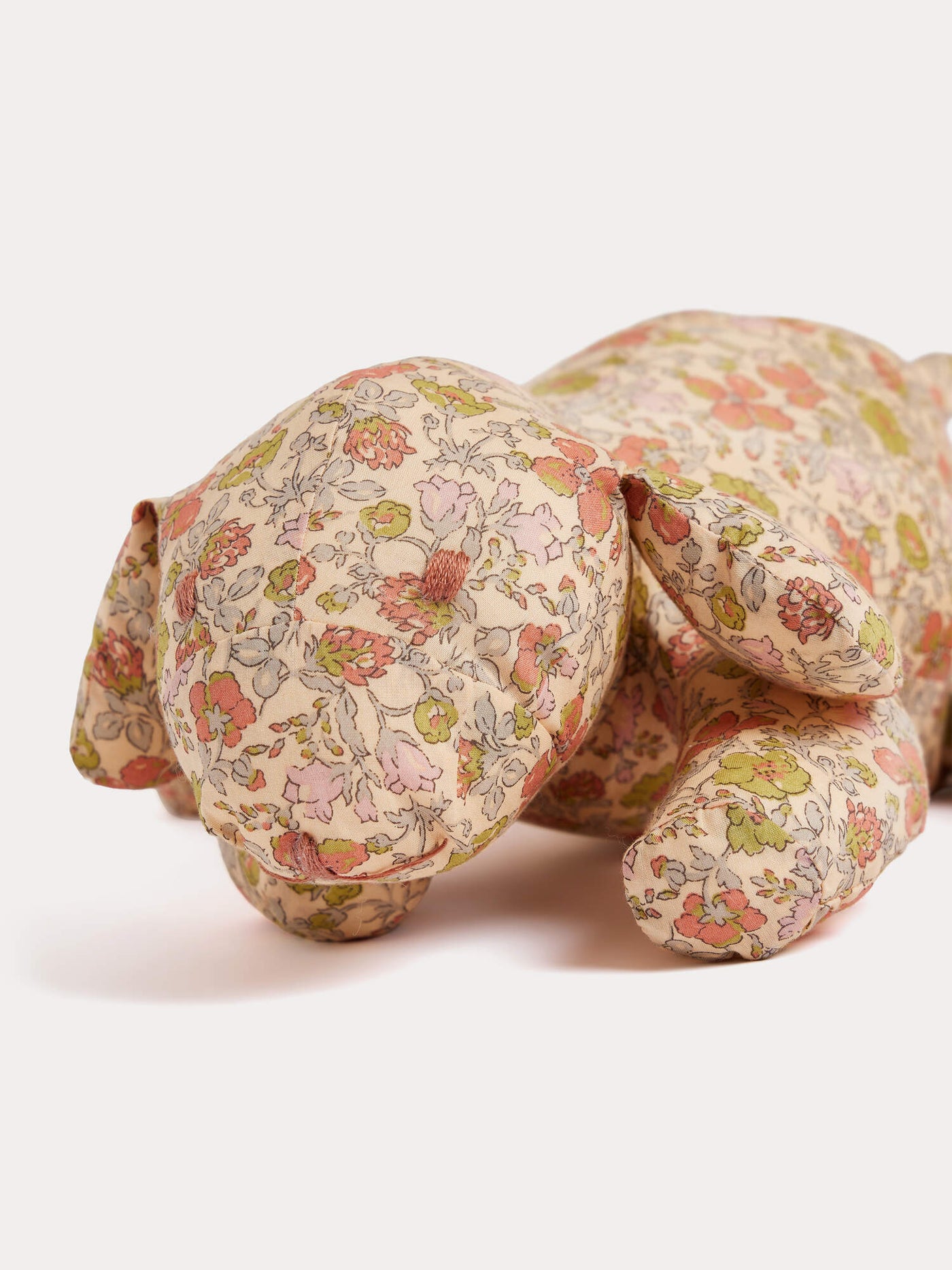 Aimer Kuschelhund aus gelbem Liberty-Stoff Bio-Baumwolle