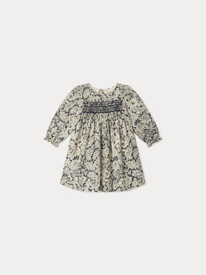 Jailys Babykleid aus Liberty-Stoff mit Smok- und Handstickerei aus Bio-Baumwolle
