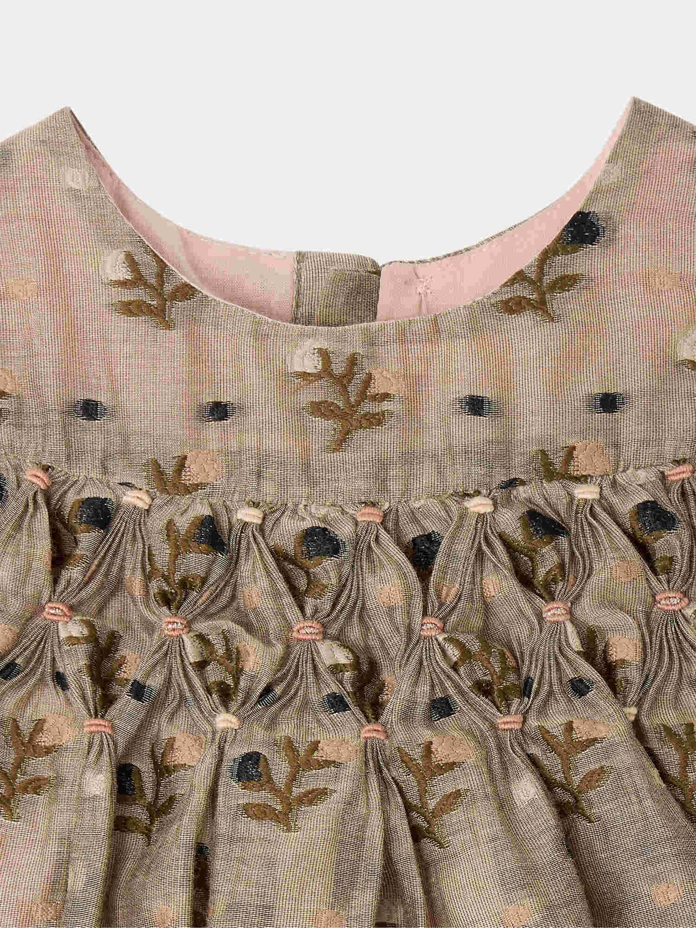 Maruska Baby-Kleid mit Smokstickerei und Handstickerei aus Jacquard