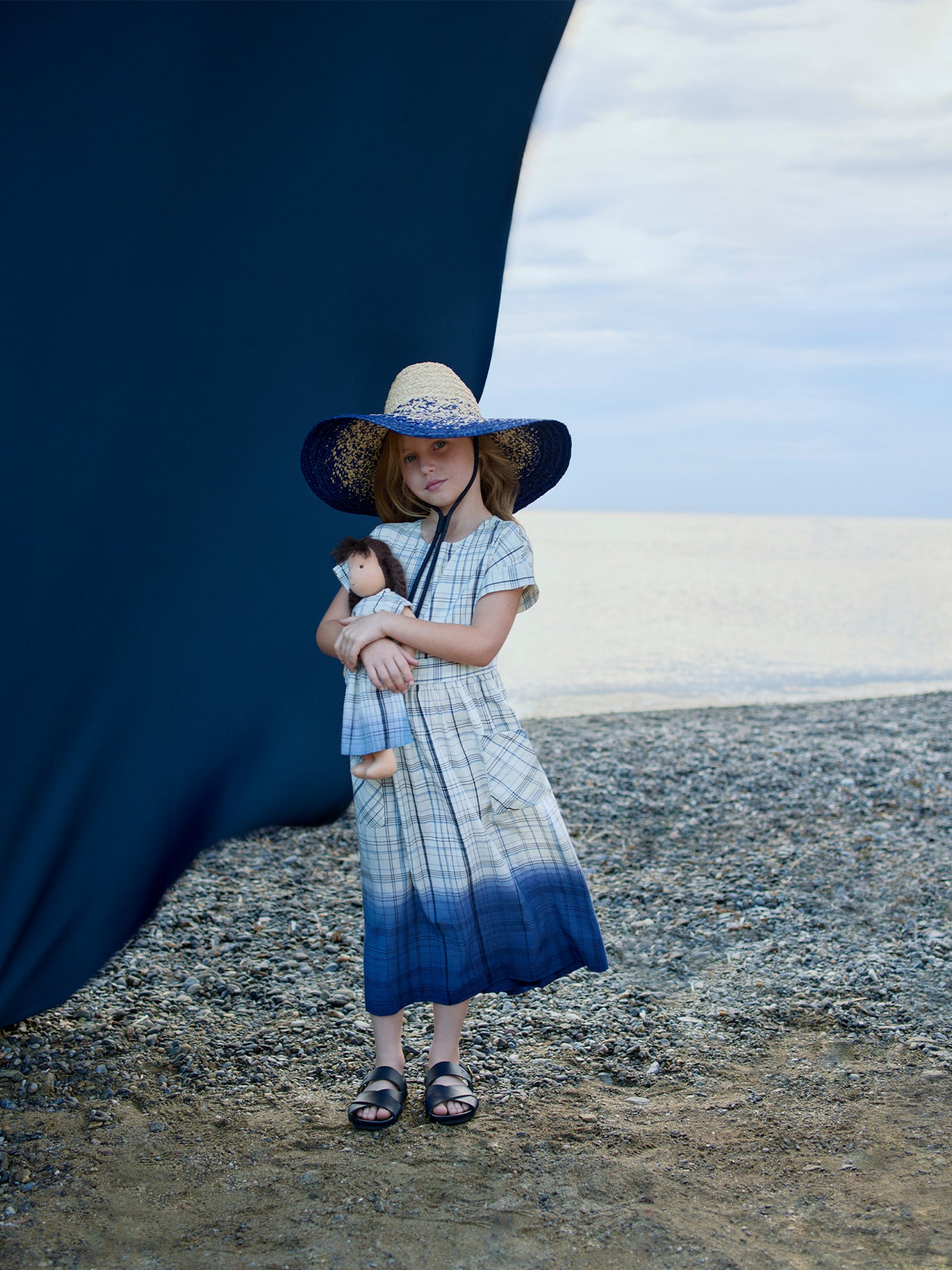 Edelweiss kariertes und überfärbtes Kleid
